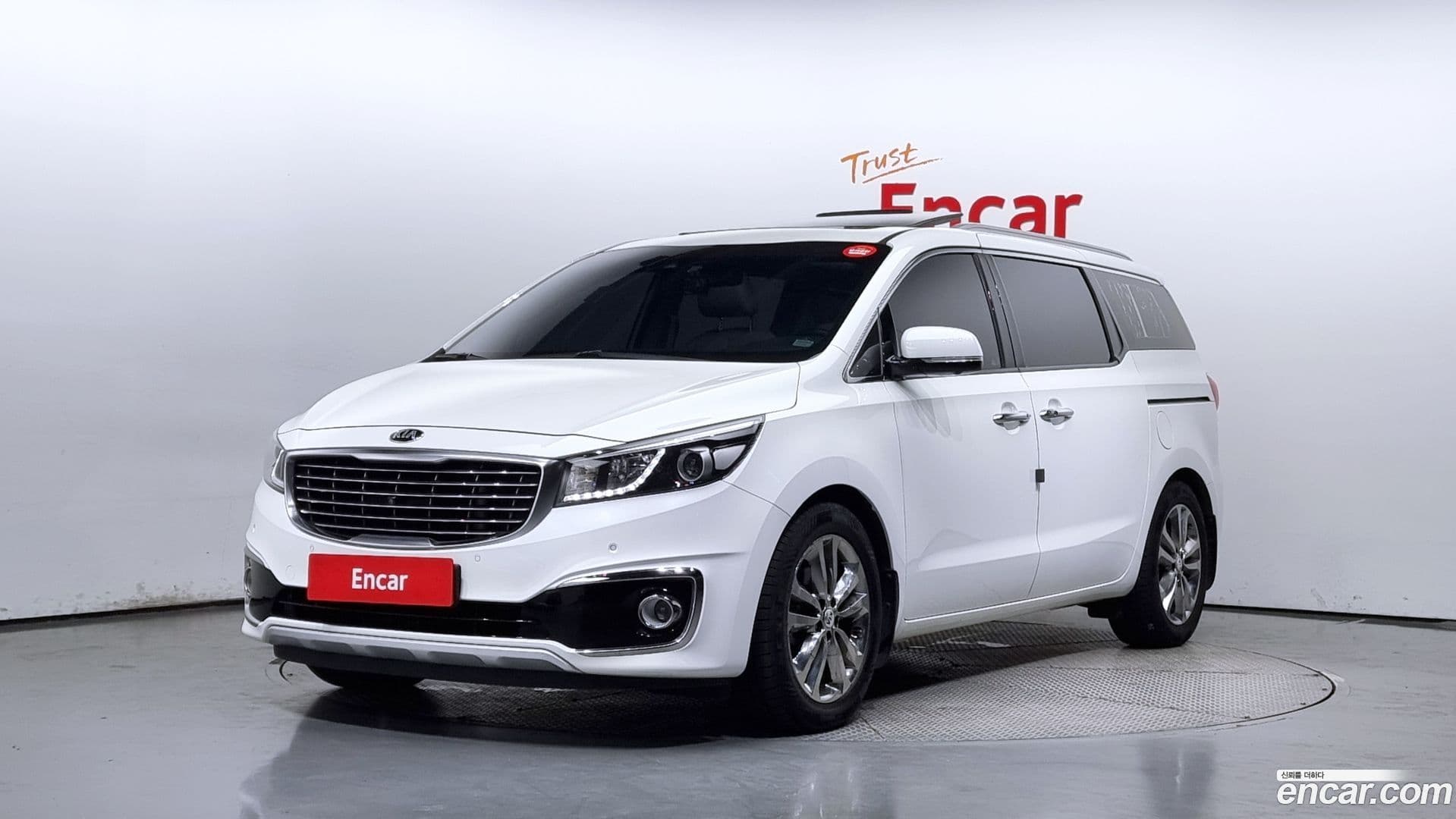 Main__Slider__Photo:Canival Kia 2015.6-0