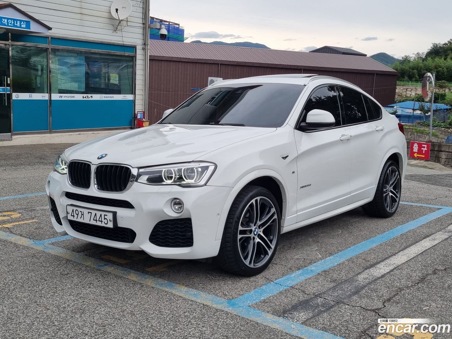 Main__Slider__Photo:X4 BMW 2017.8-0