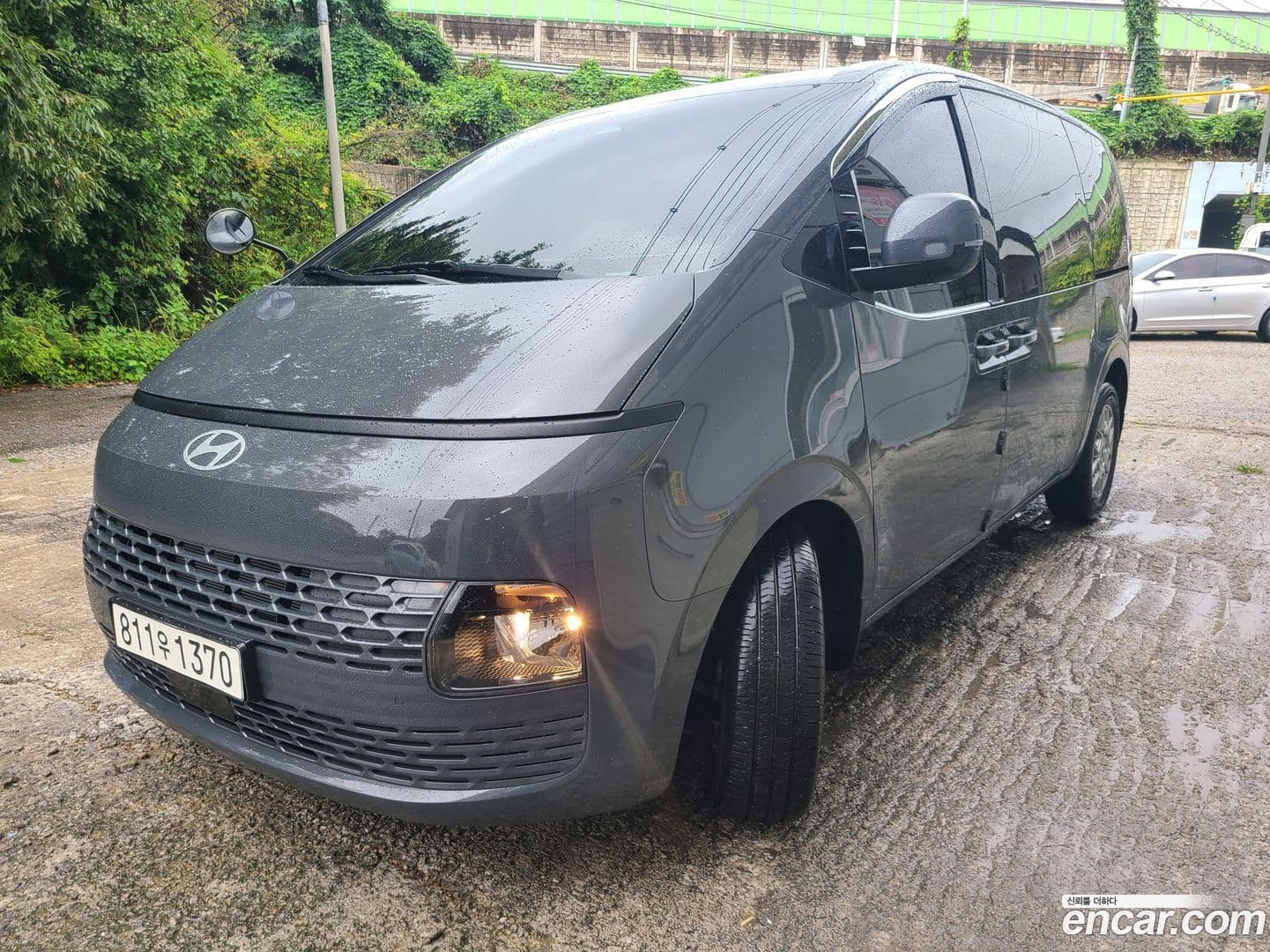 Main__Slider__Photo:Staria Hyundai 2025.6-0