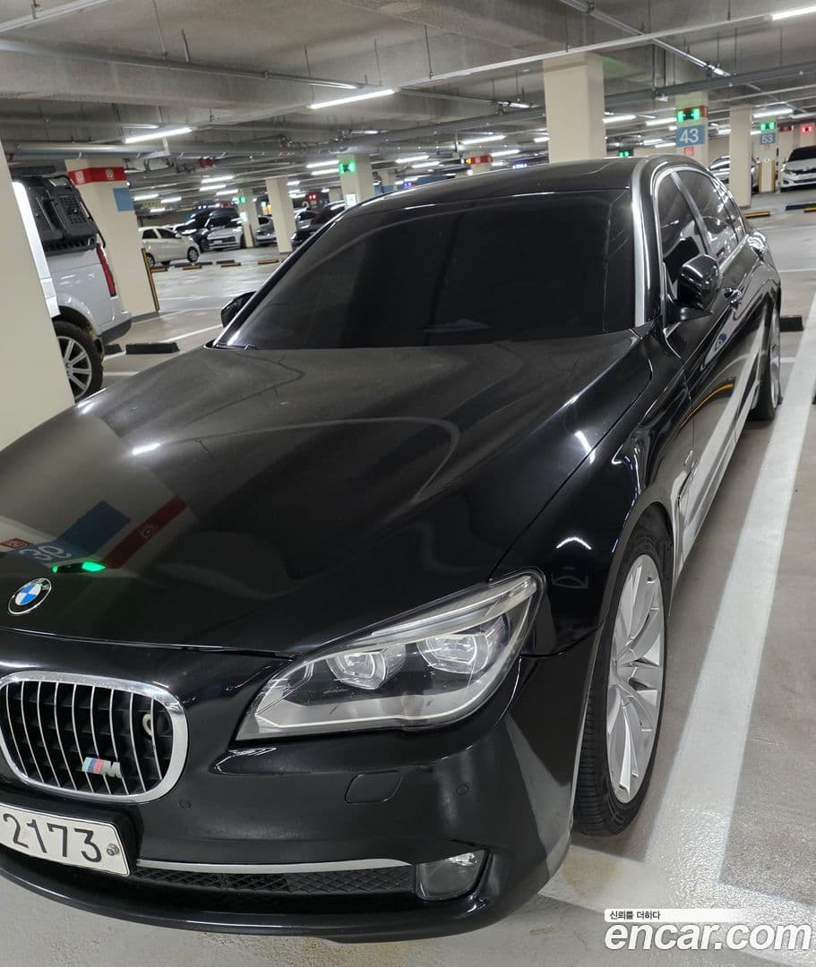 Main__Slider__Photo:7-Series BMW 2009.11-0
