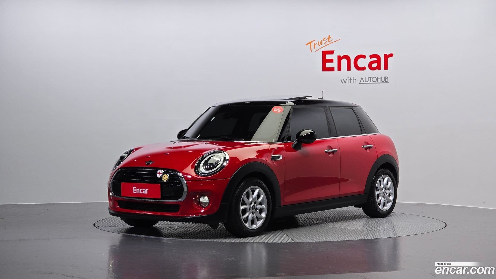 Main__Slider__Photo:Cooper Mini 2019.4-0