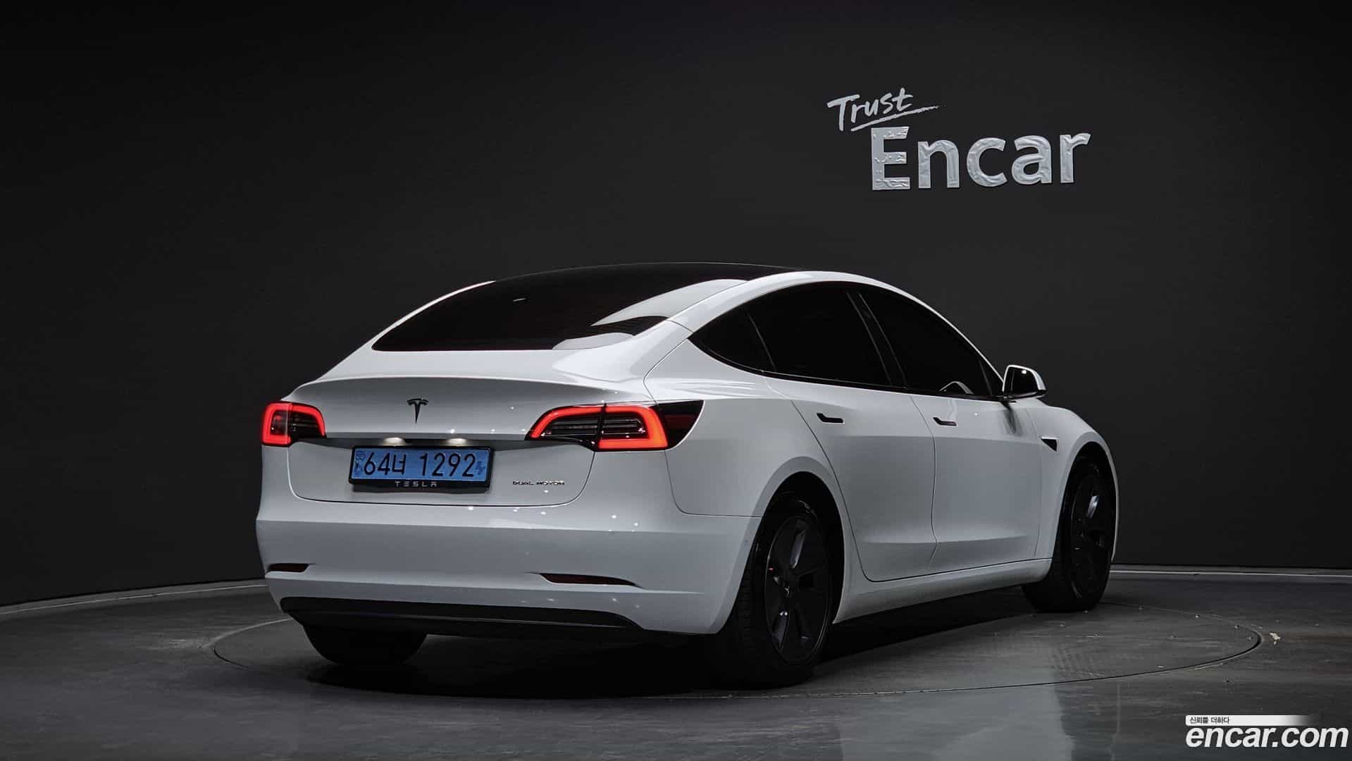 Model 3 Tesla 2022.2-OUTER-2