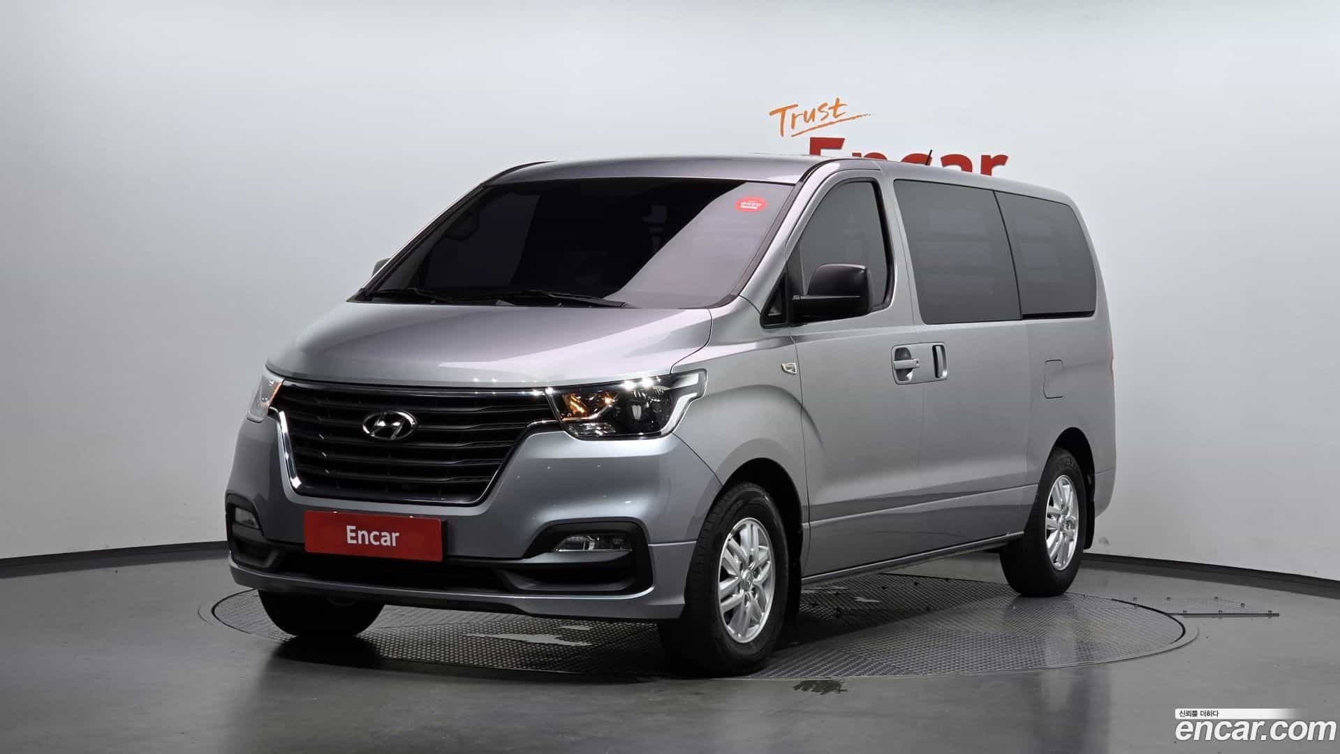 Starex Hyundai 2019.6-OUTER-001