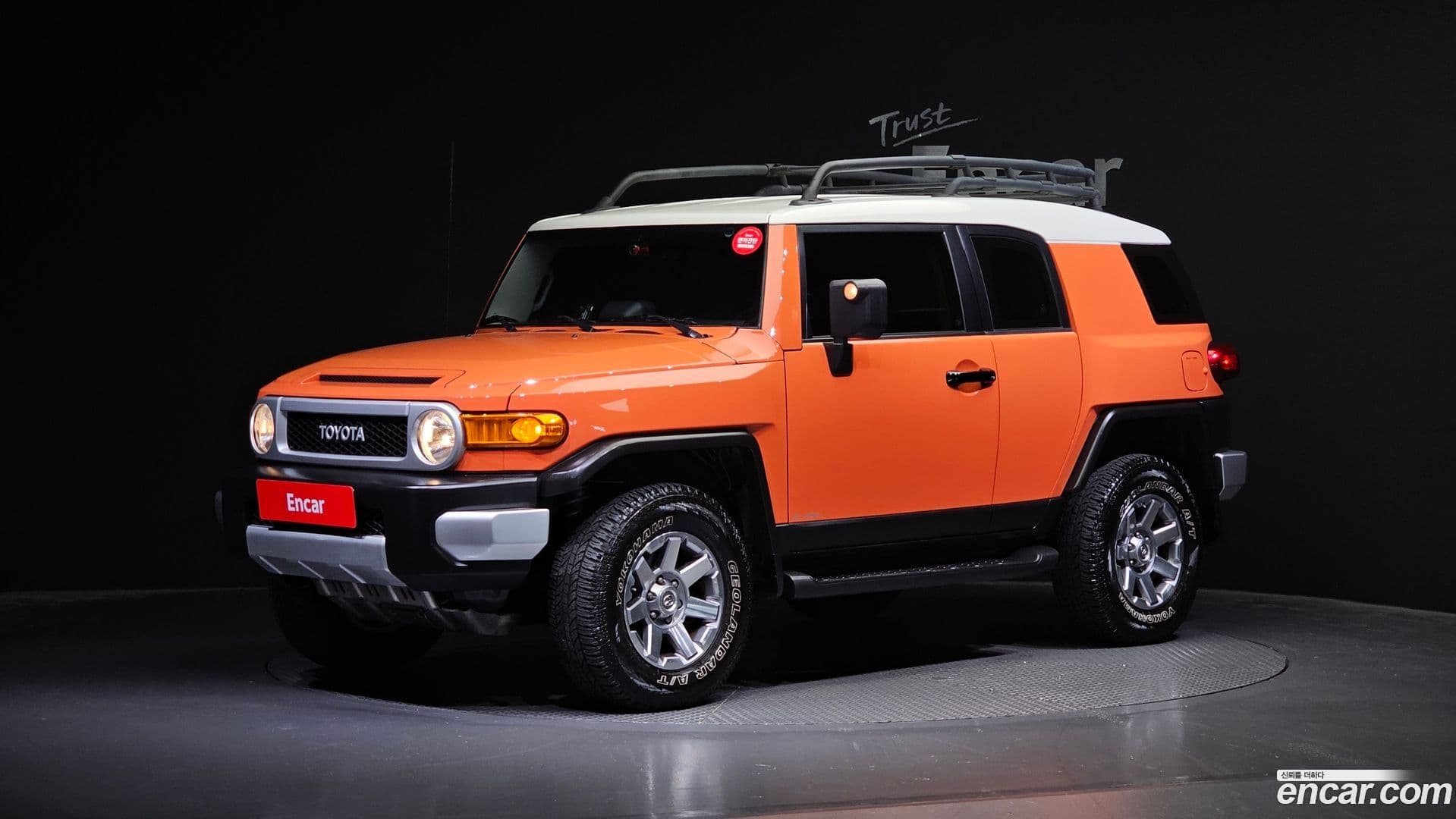 Main__Slider__Photo:FJ Cruiser Toyota 2014.0-0