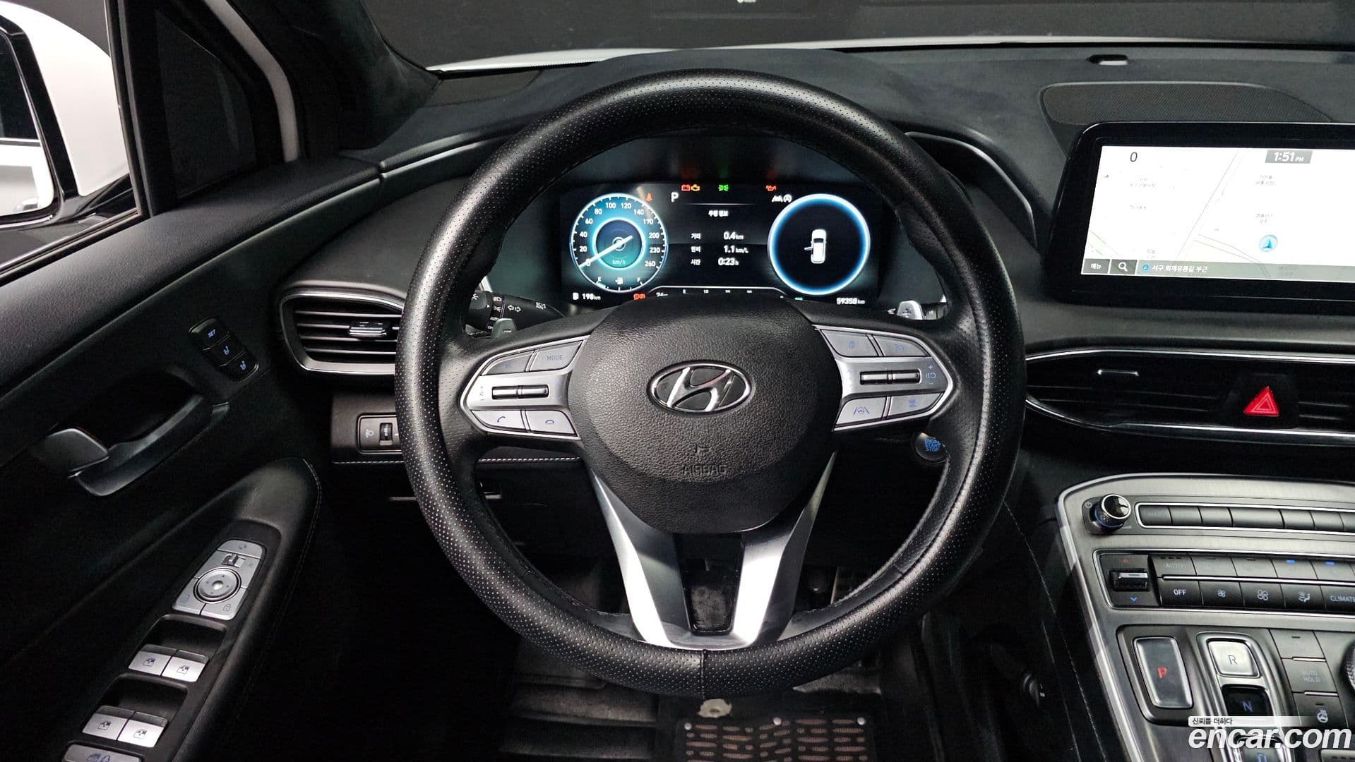 Main__Slider__Photo:Santafe Hyundai 2021.0-12
