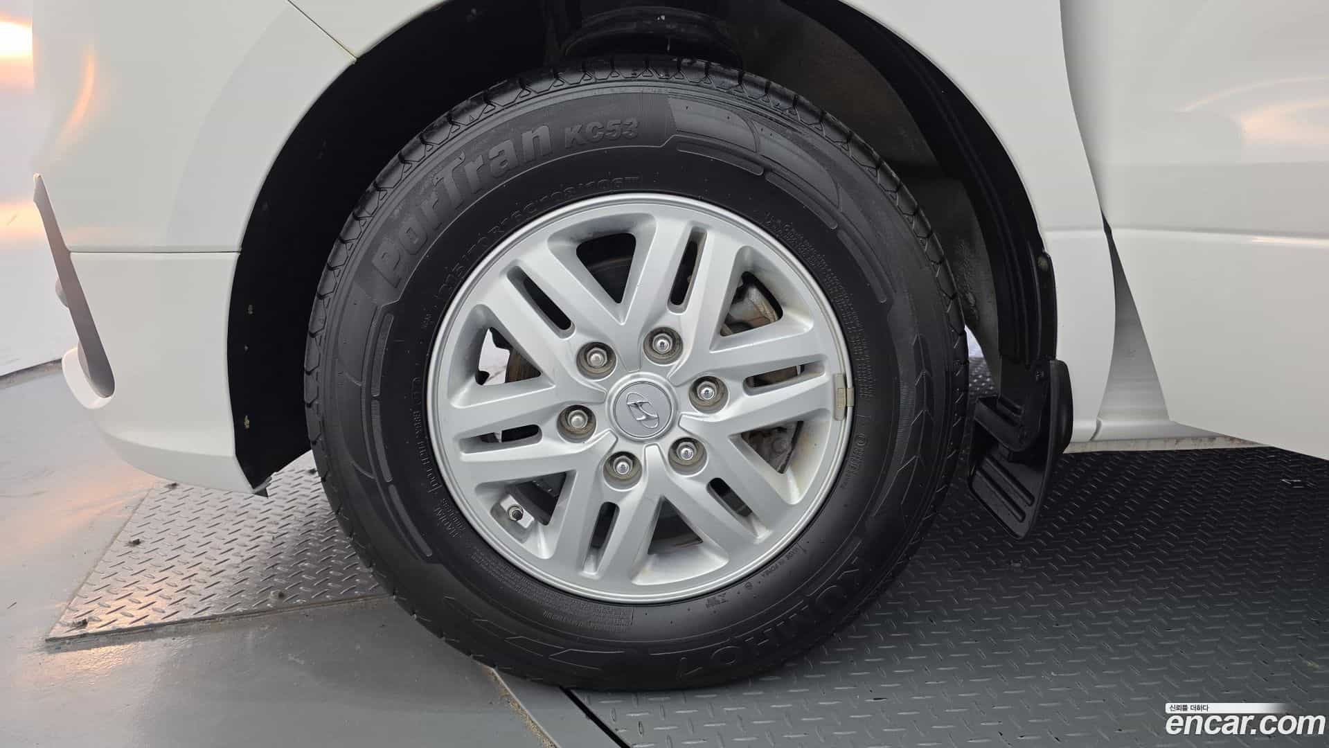 Starex Hyundai 2018.2-OUTER-005