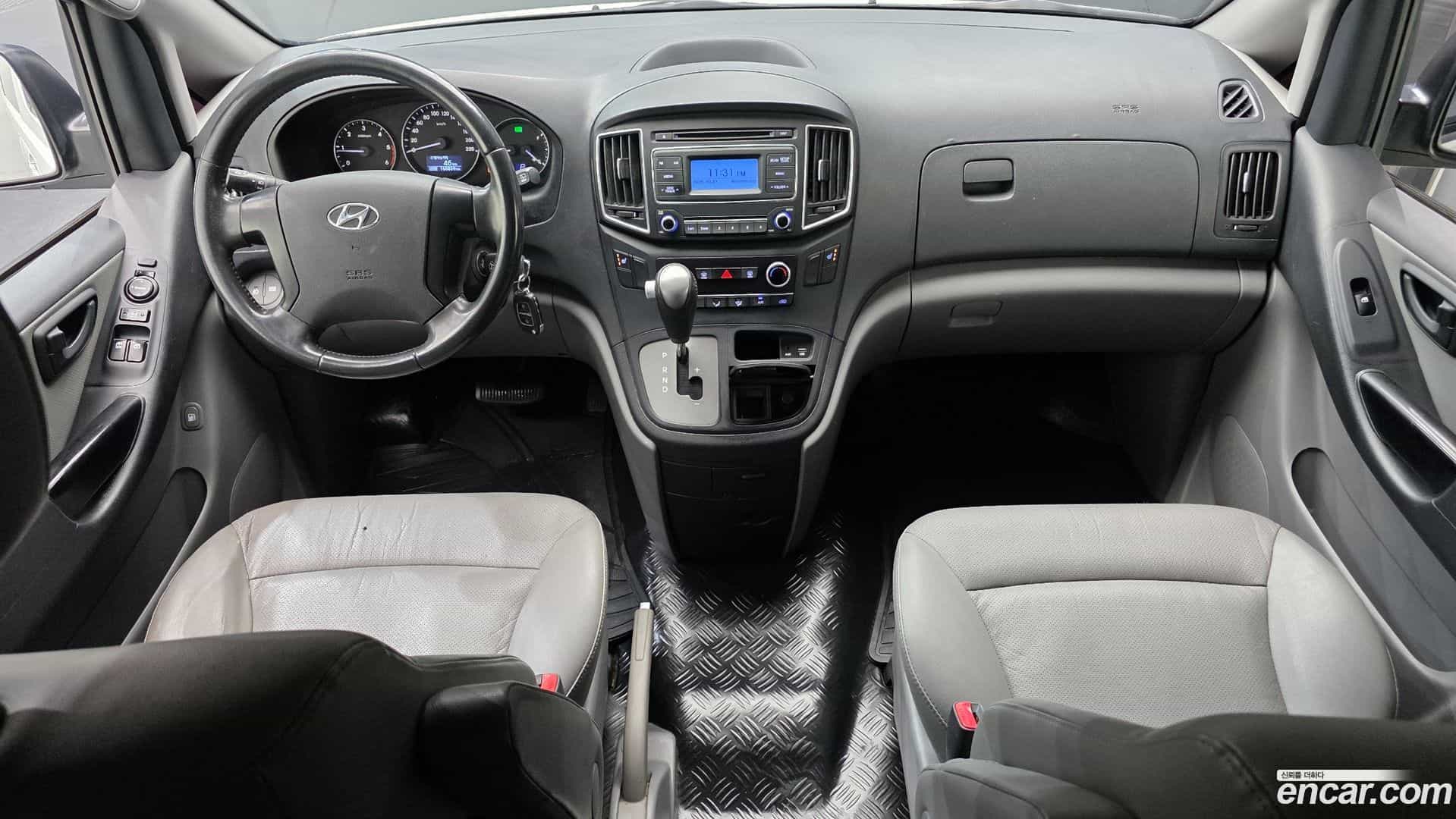 Starex Hyundai 2018.2-INNER-007