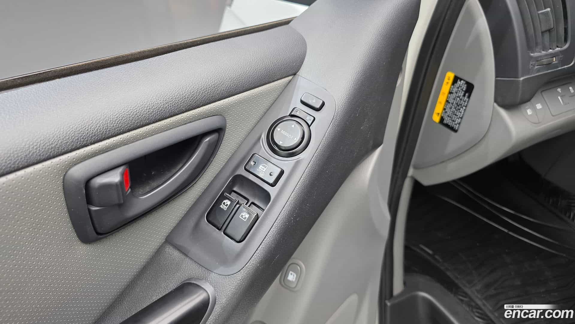 Starex Hyundai 2018.2-OPTION-018