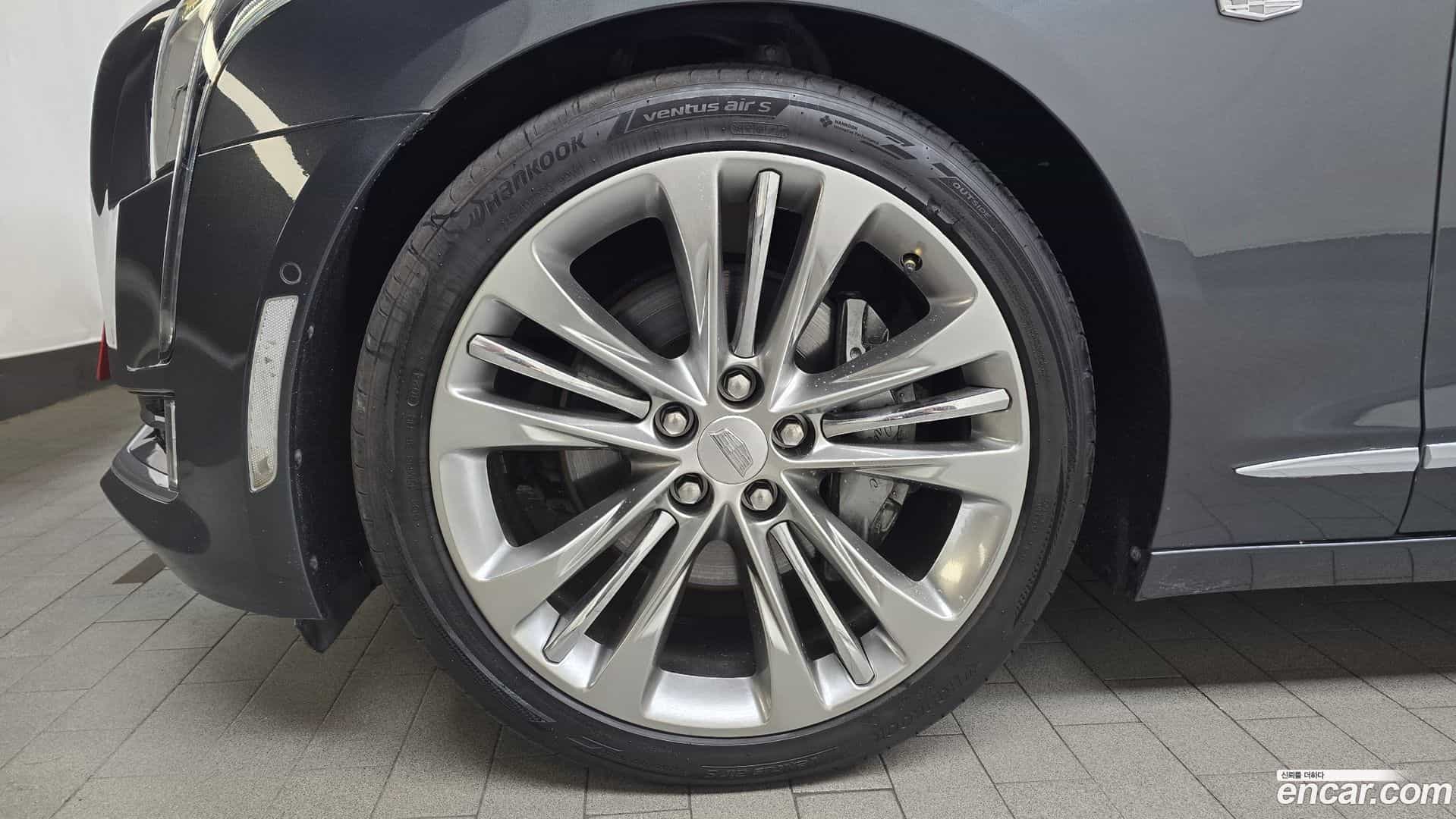 CT6 Cadillac 2017.8-OUTER-005