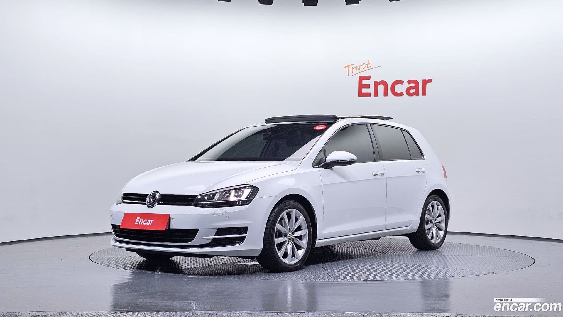 Main__Slider__Photo:Golf Volkswagen 2016.5-0