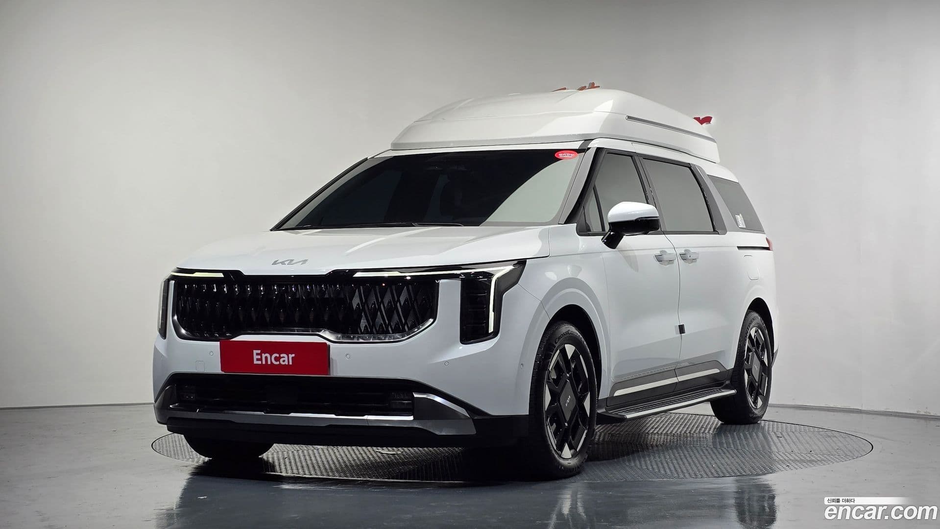 Main__Slider__Photo:Canival Kia 2025.0-0