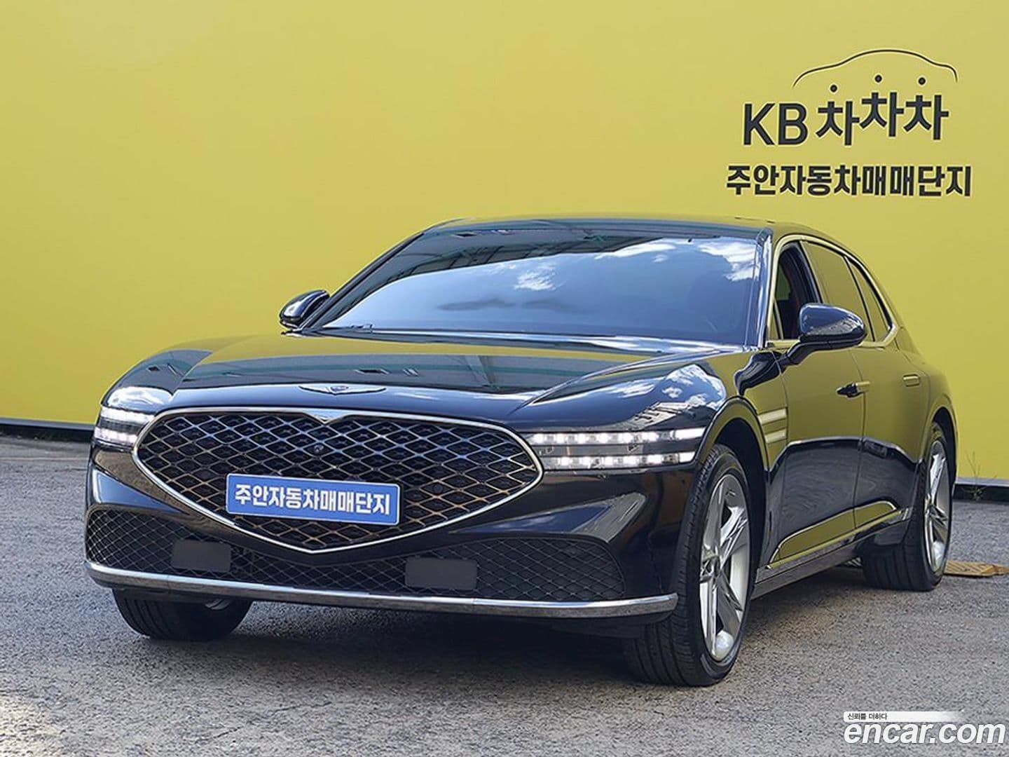 Main__Slider__Photo:G90 Genesis 2022.6-0