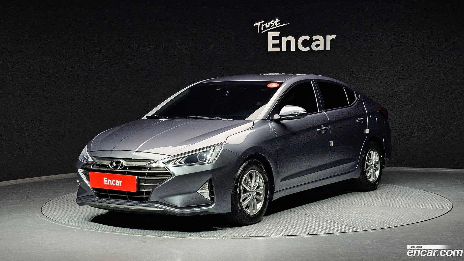 Main__Slider__Photo:AVANTE Hyundai 2019.3-0