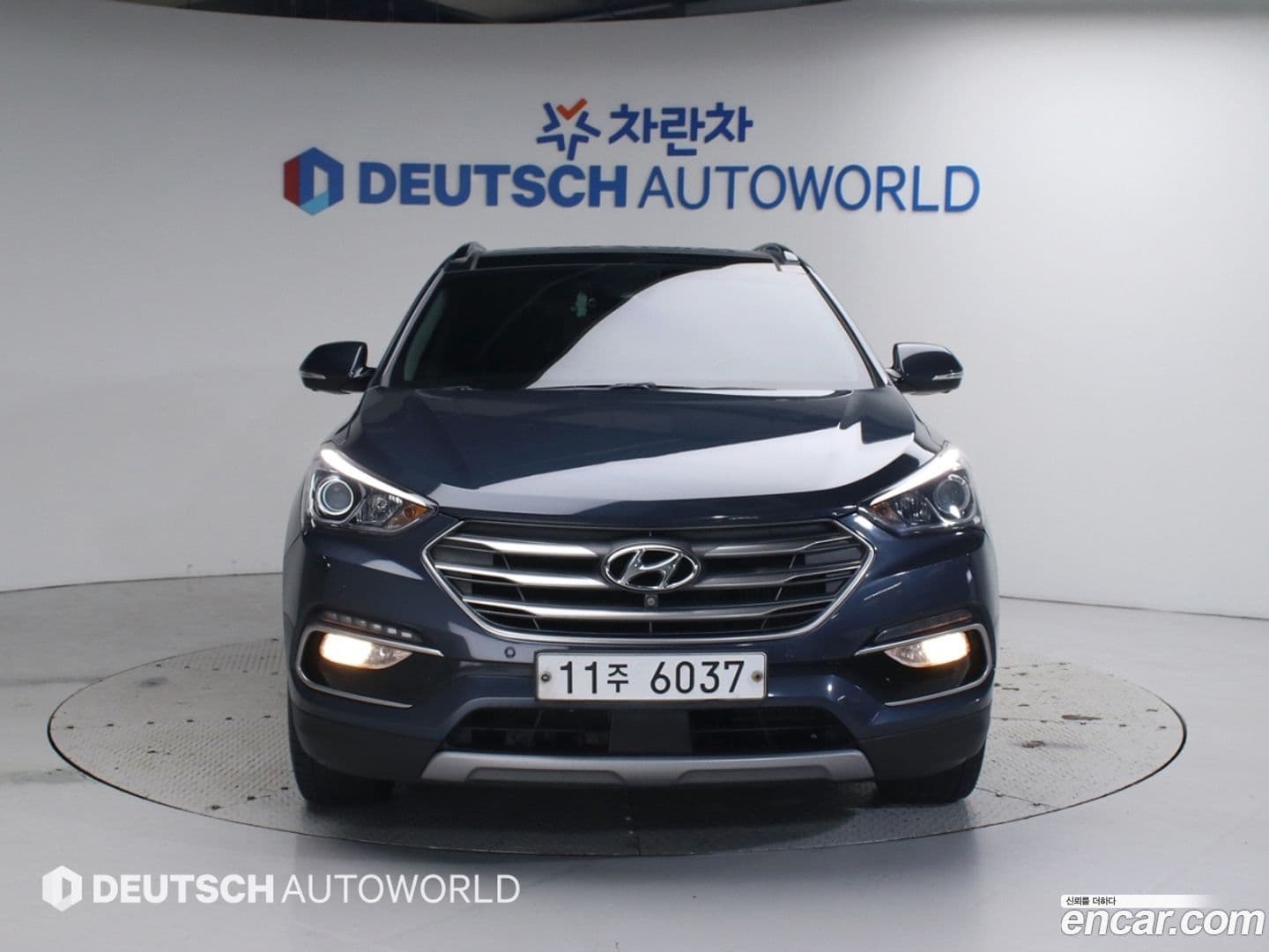 Main__Slider__Photo:Santafe Hyundai 2015.5-1