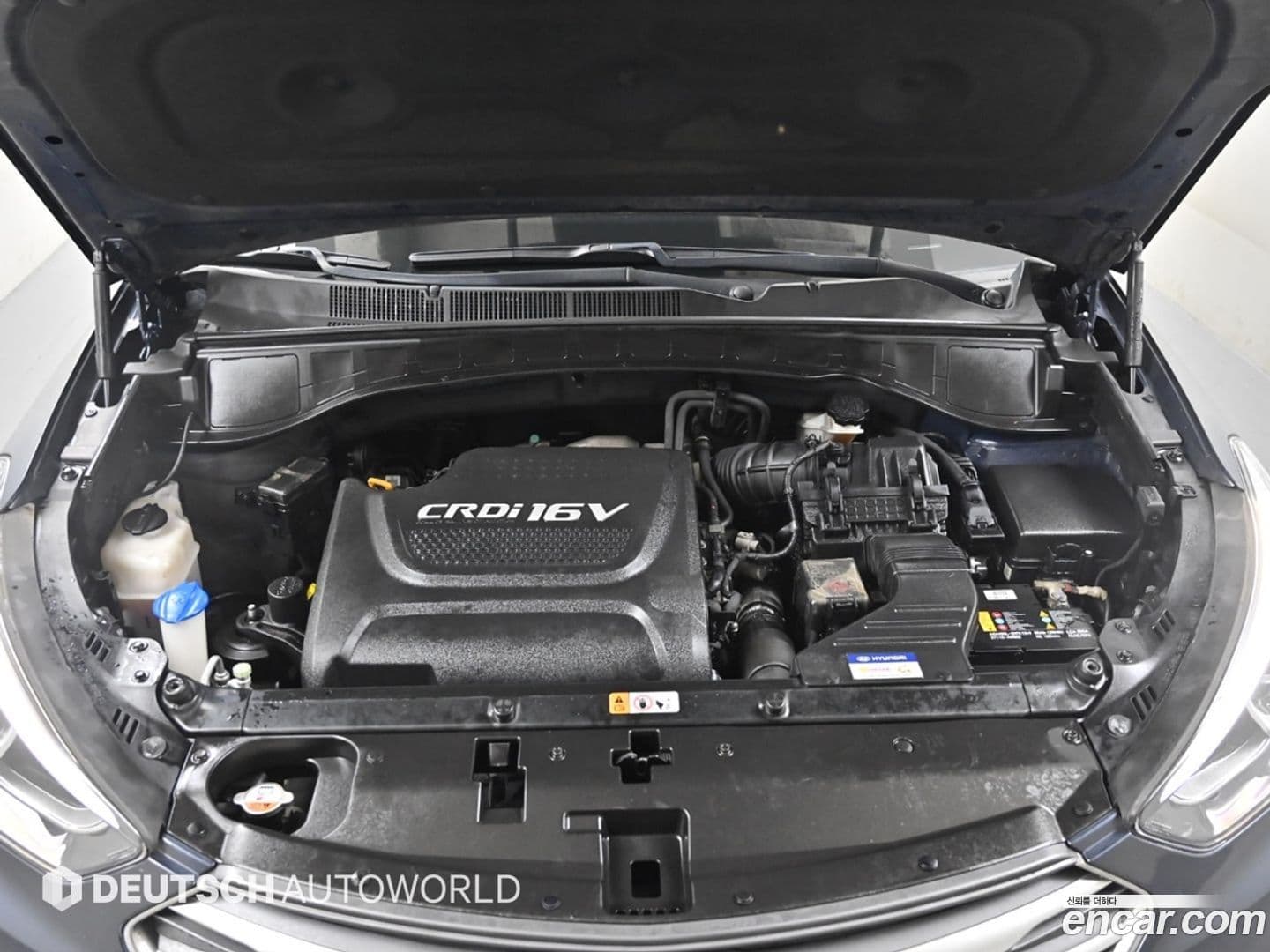 Main__Slider__Photo:Santafe Hyundai 2015.5-4