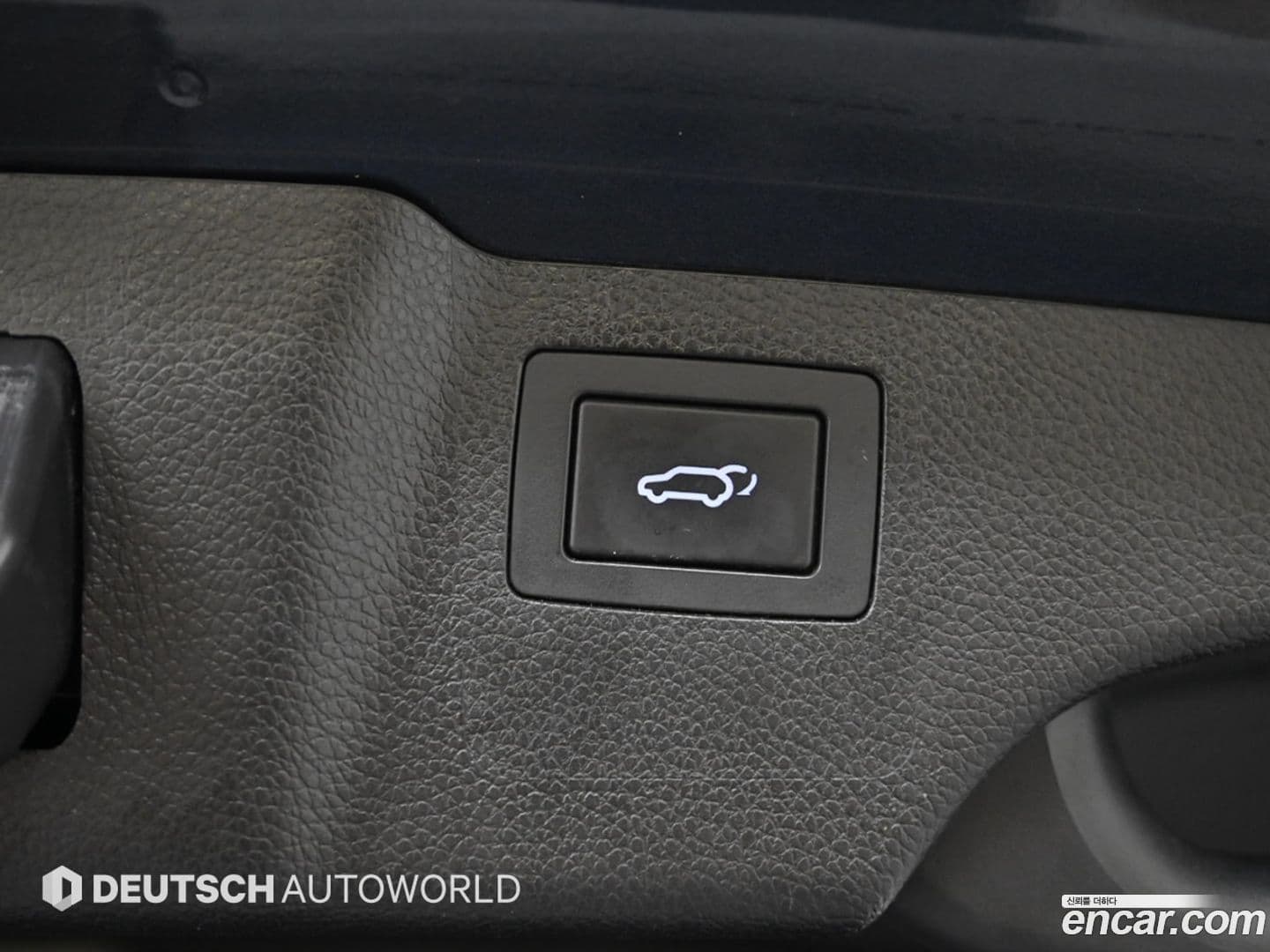 Main__Slider__Photo:Santafe Hyundai 2015.5-19