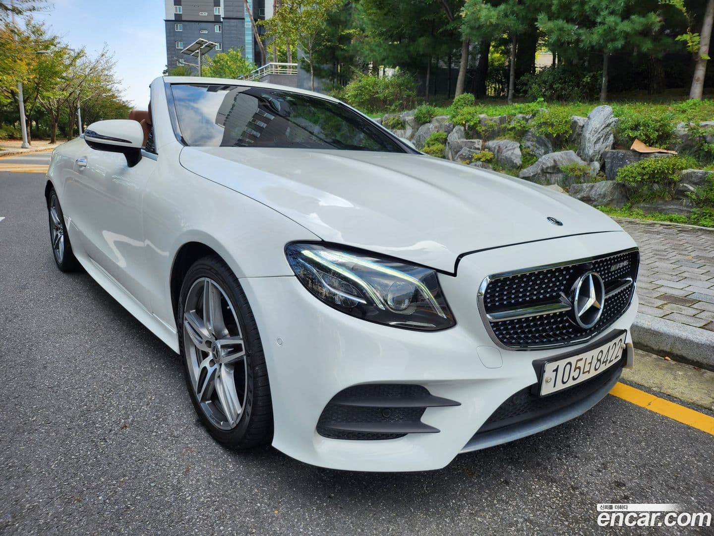Main__Slider__Photo:E-Class Mercedes-Benz 2018.11-0