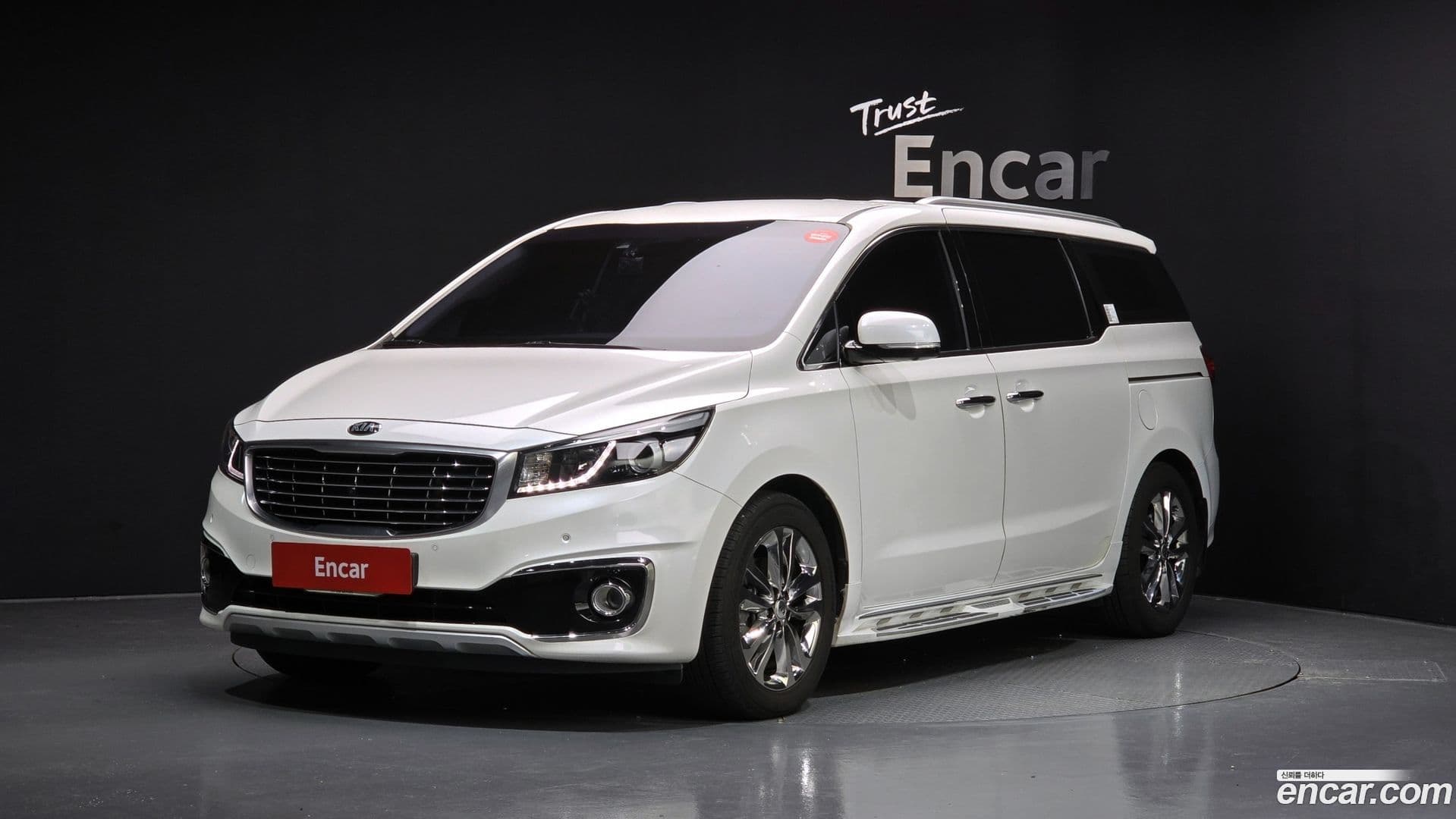 Main__Slider__Photo:Canival Kia 2015.10-0