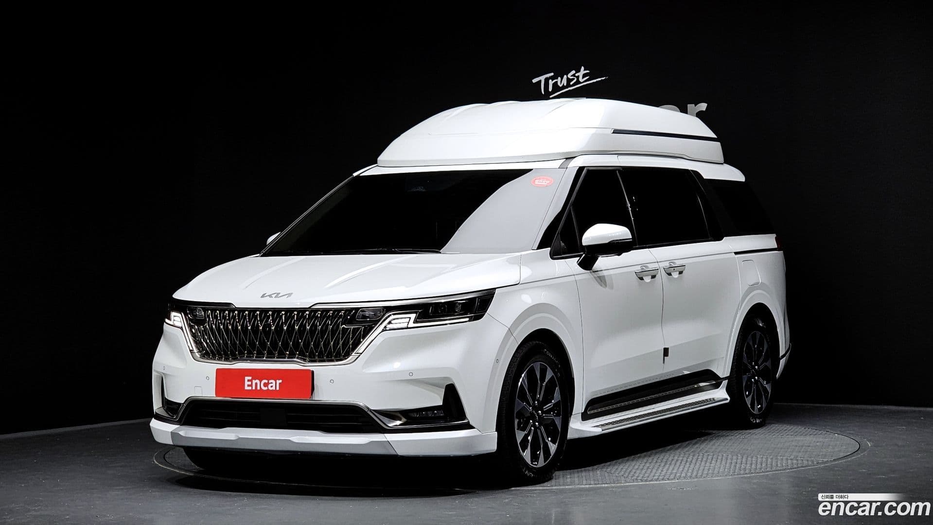 Main__Slider__Photo:Canival Kia 2022.8-0