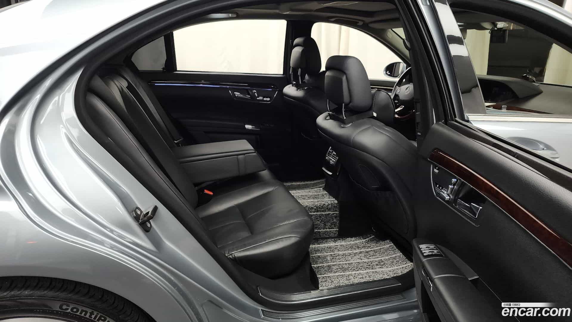 S-Class Mercedes-Benz 2008.3-OPTION-016