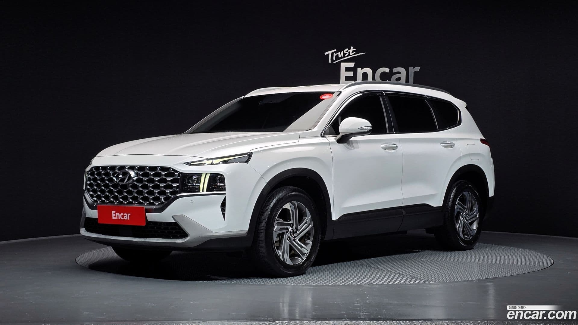 Main__Slider__Photo:Santafe Hyundai 2020.9-0