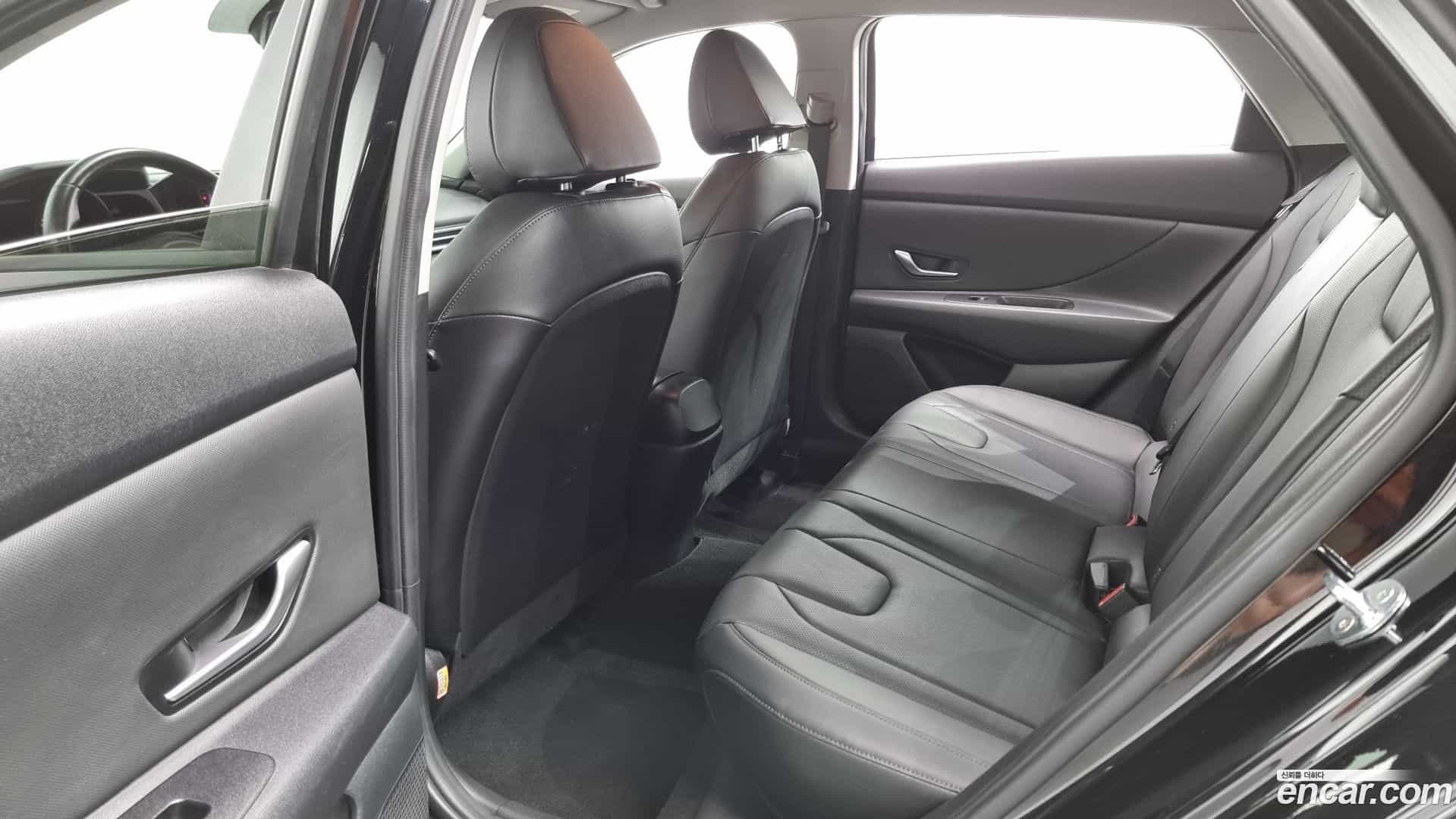 AVANTE Hyundai 2020.8-OPTION-016