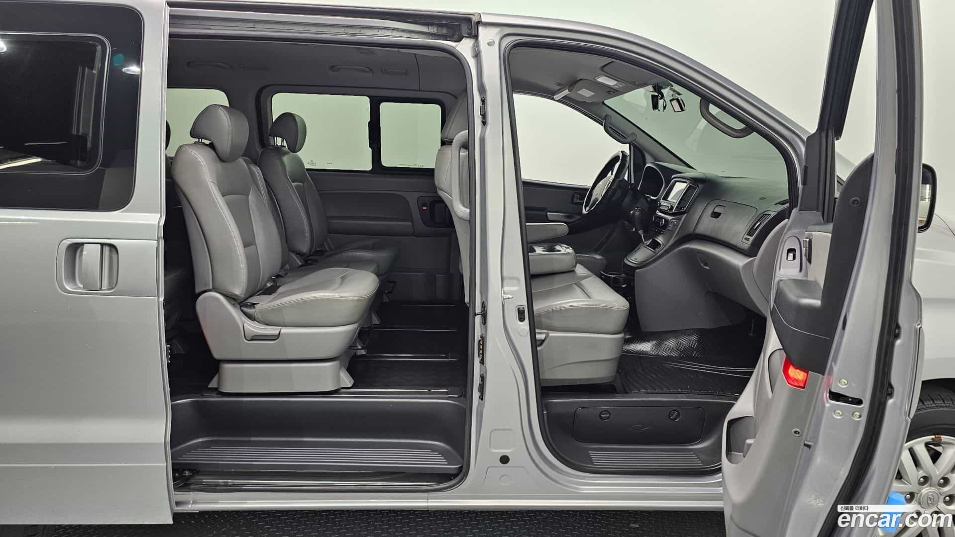 Starex Hyundai 2017.10-OPTION-015