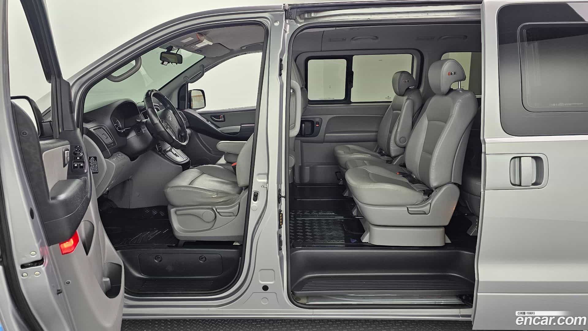 Starex Hyundai 2017.10-OPTION-016