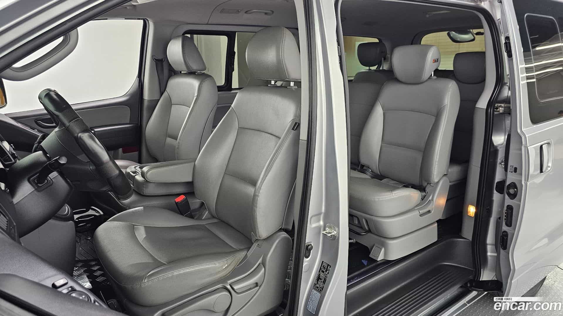 Starex Hyundai 2017.10-OPTION-017