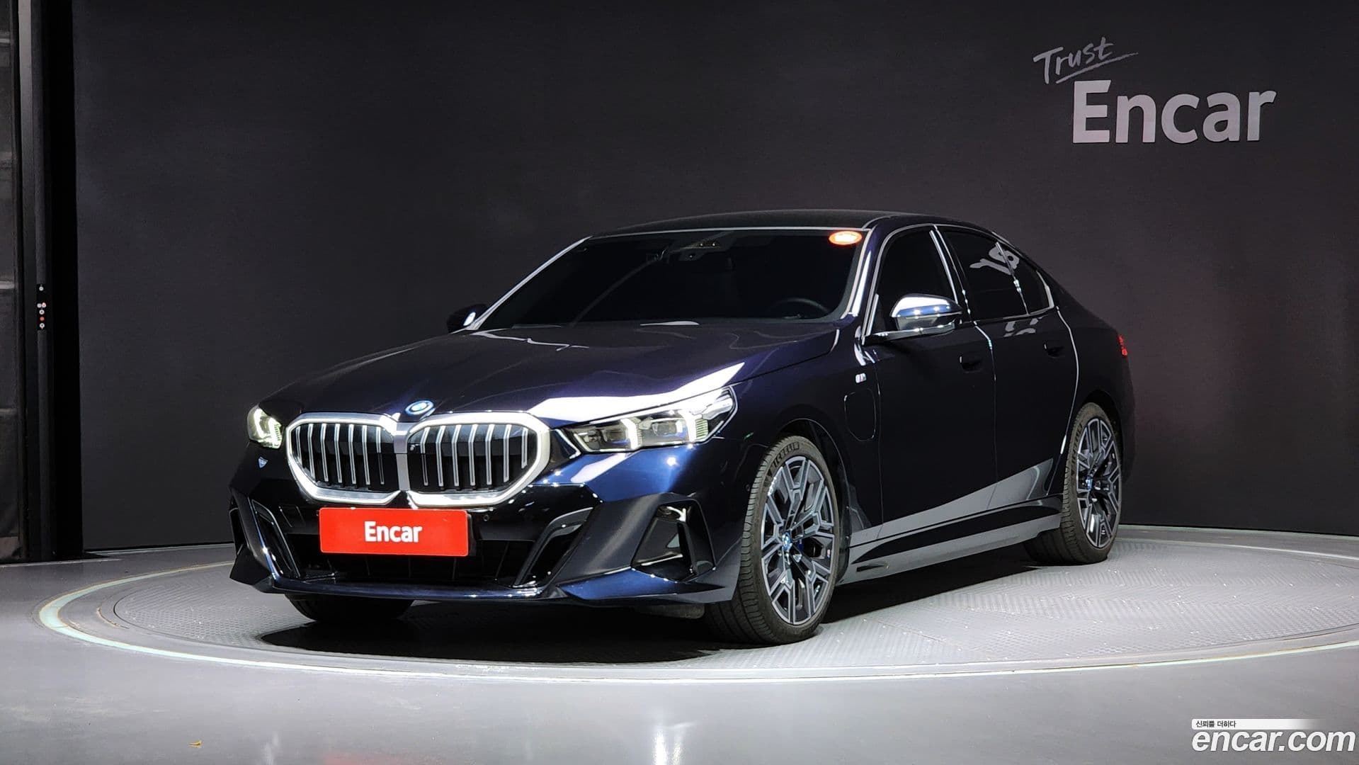 Main__Slider__Photo:5-Series BMW 2024.11-0