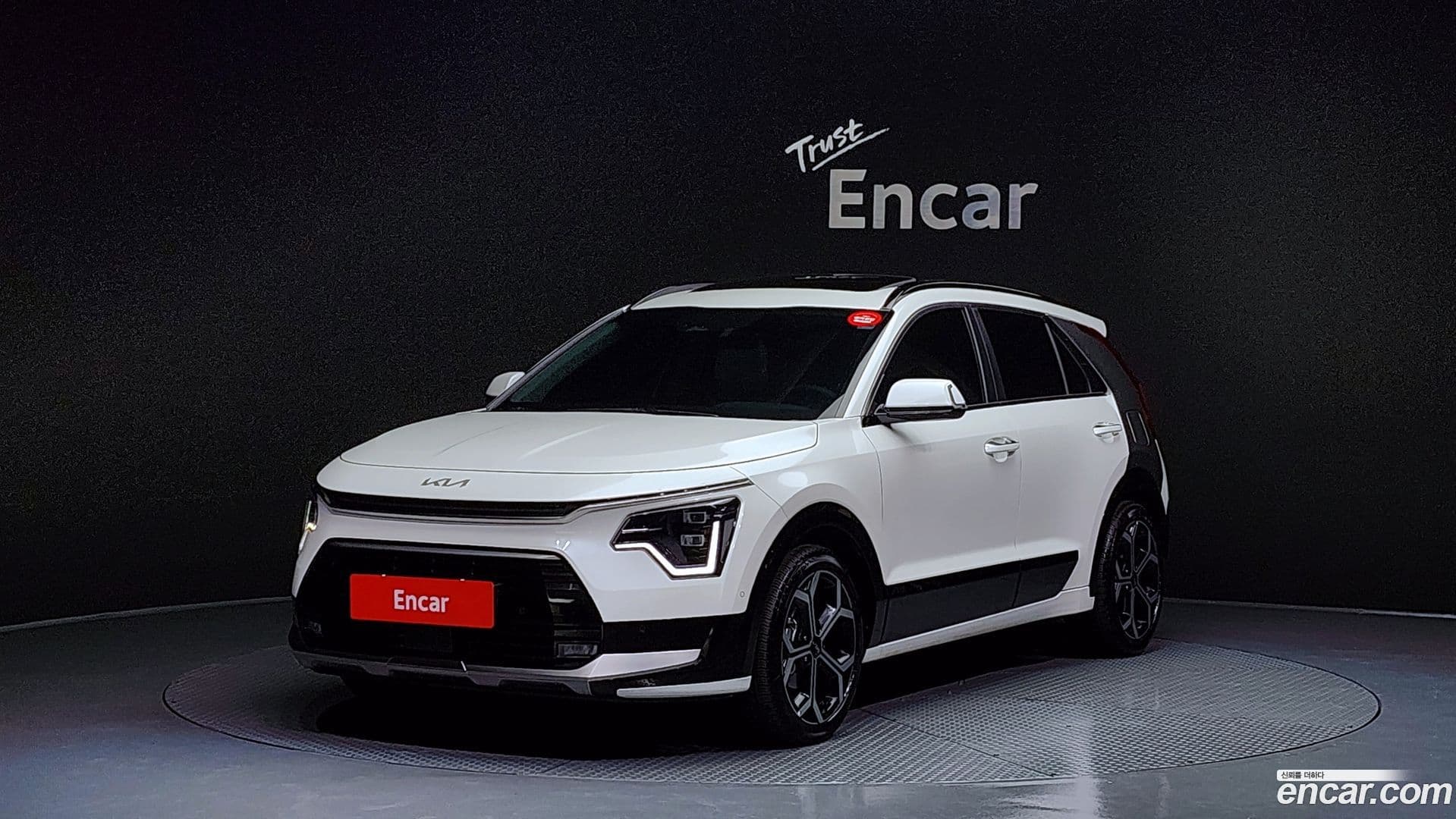 Main__Slider__Photo:Niro Kia 2025.4-0