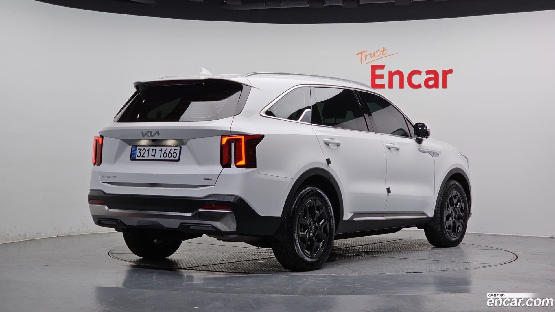 Main__Slider__Photo:Sorento Kia 2024.1-1