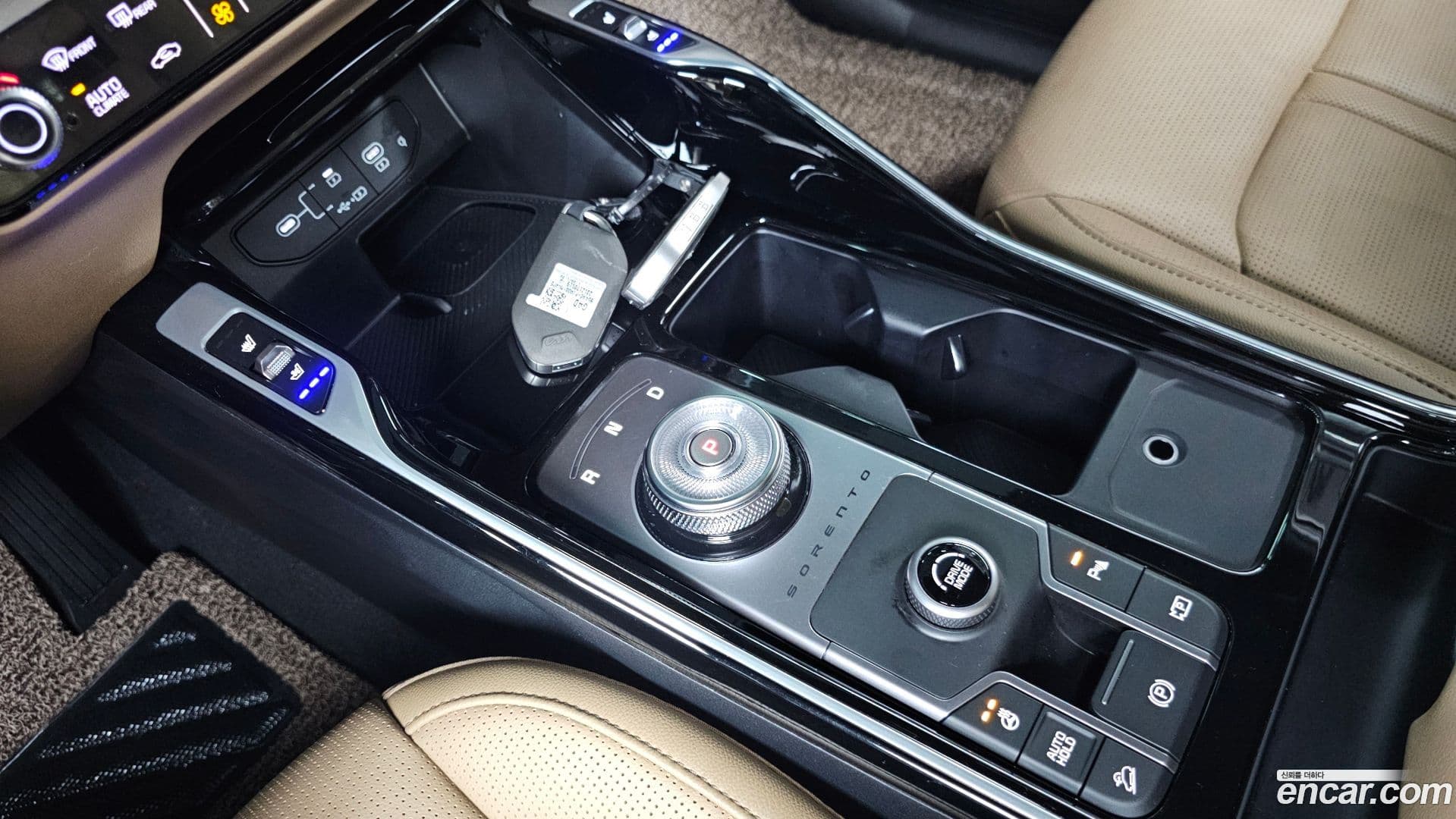 Main__Slider__Photo:Sorento Kia 2024.1-8