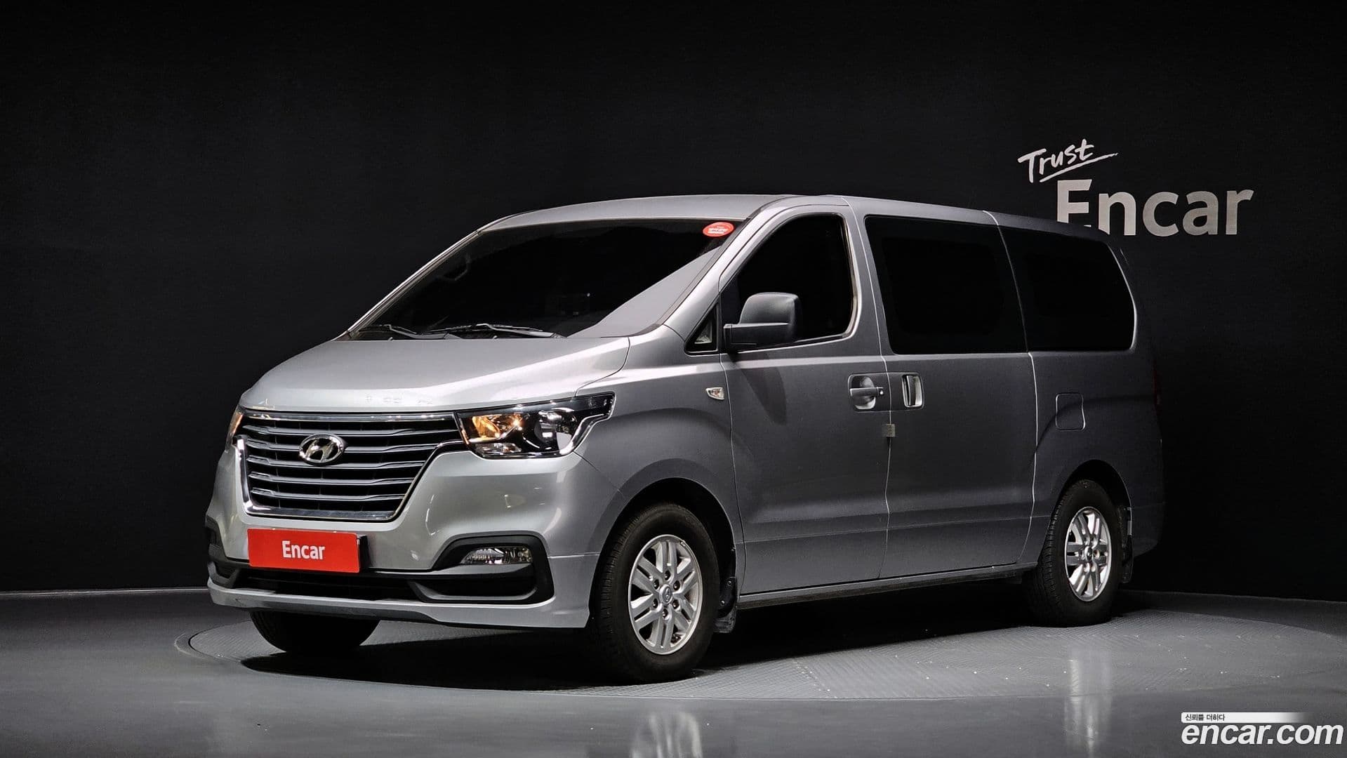 Main__Slider__Photo:Starex Hyundai 2019.5-0