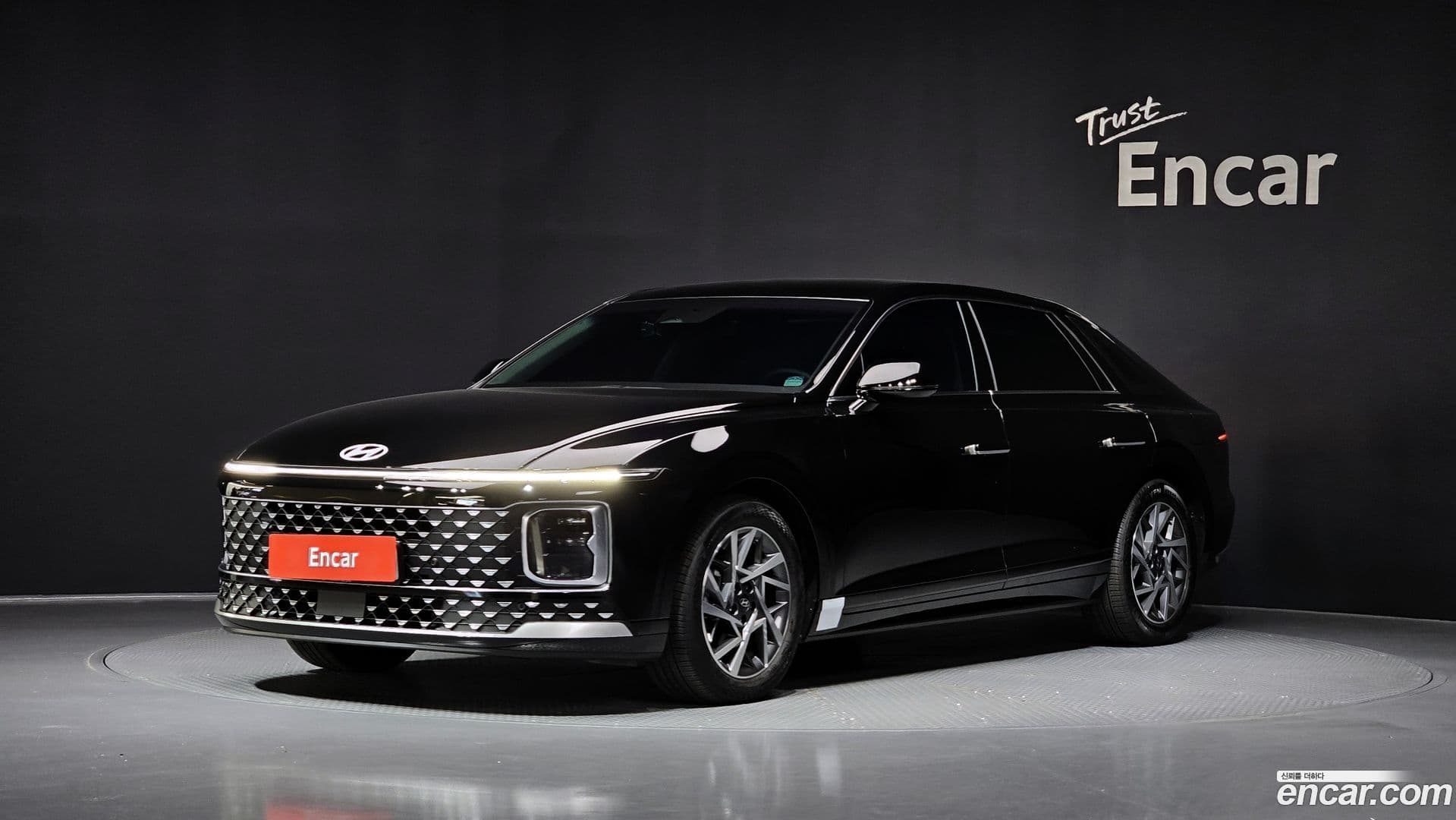 Main__Slider__Photo:Grandeur Hyundai 2025.6-0
