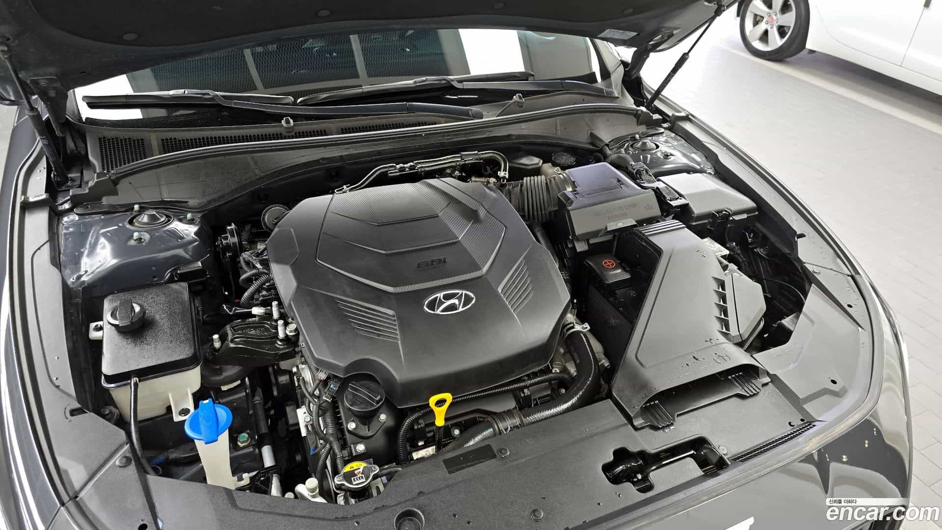 Grandeur Hyundai 2016.11-INNER-006