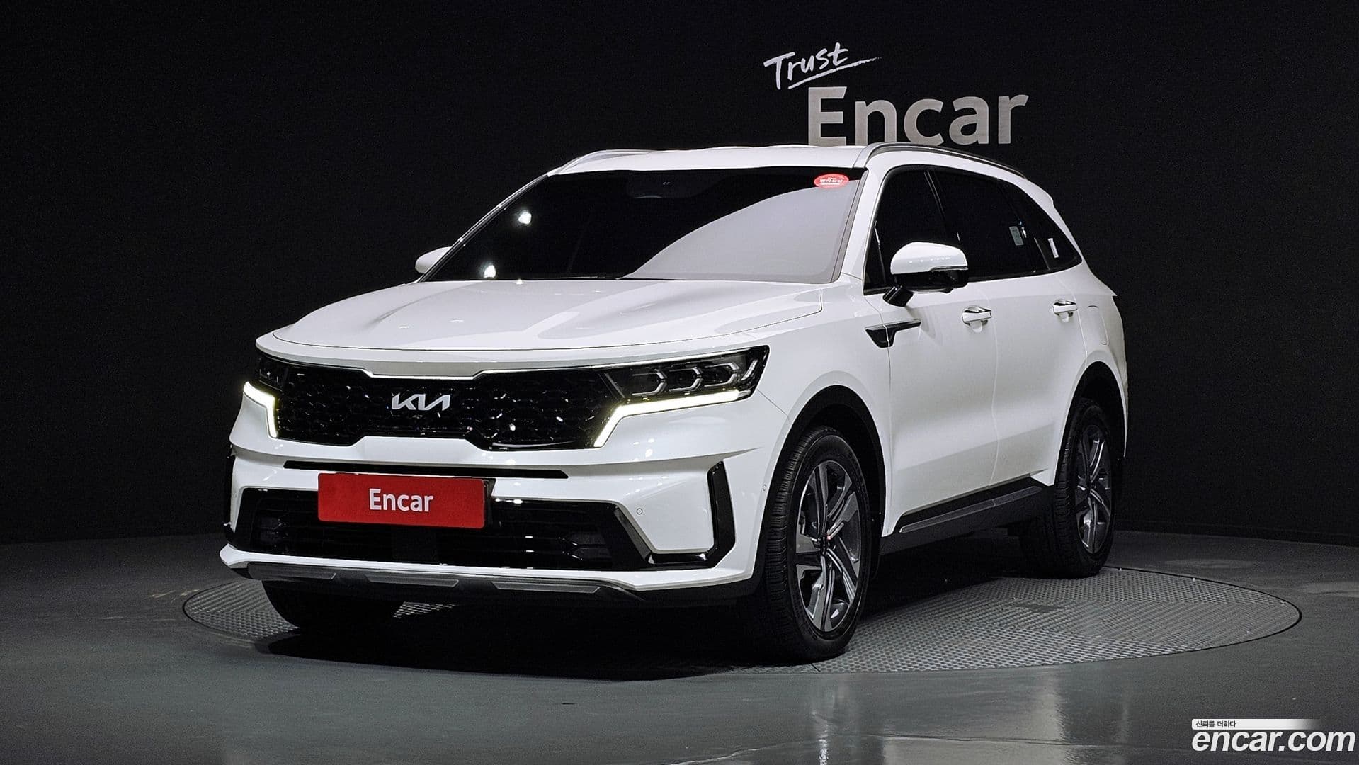 Main__Slider__Photo:Sorento Kia 2023.5-0