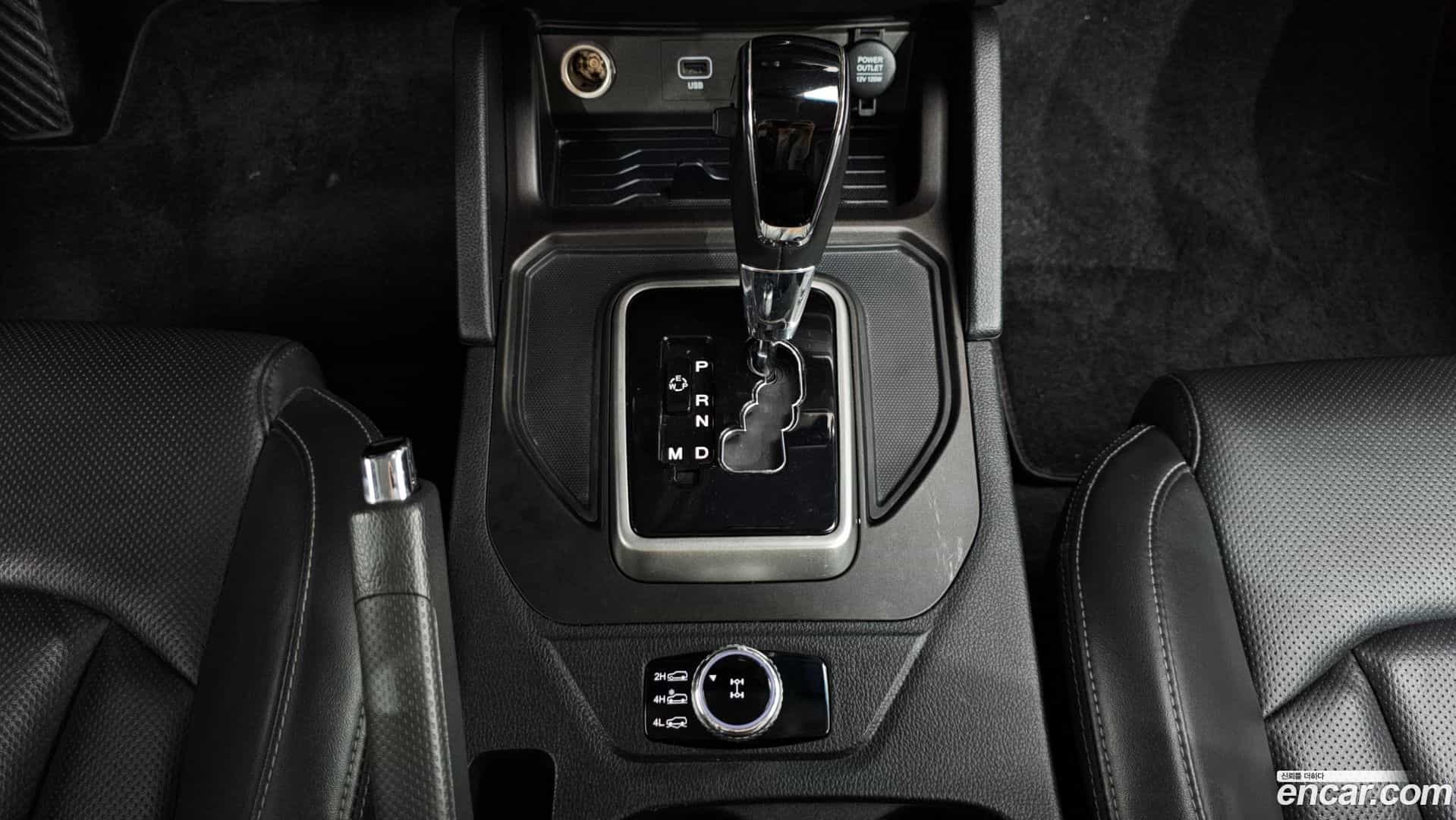Rexton KG Mobility 2018.2-INNER-009
