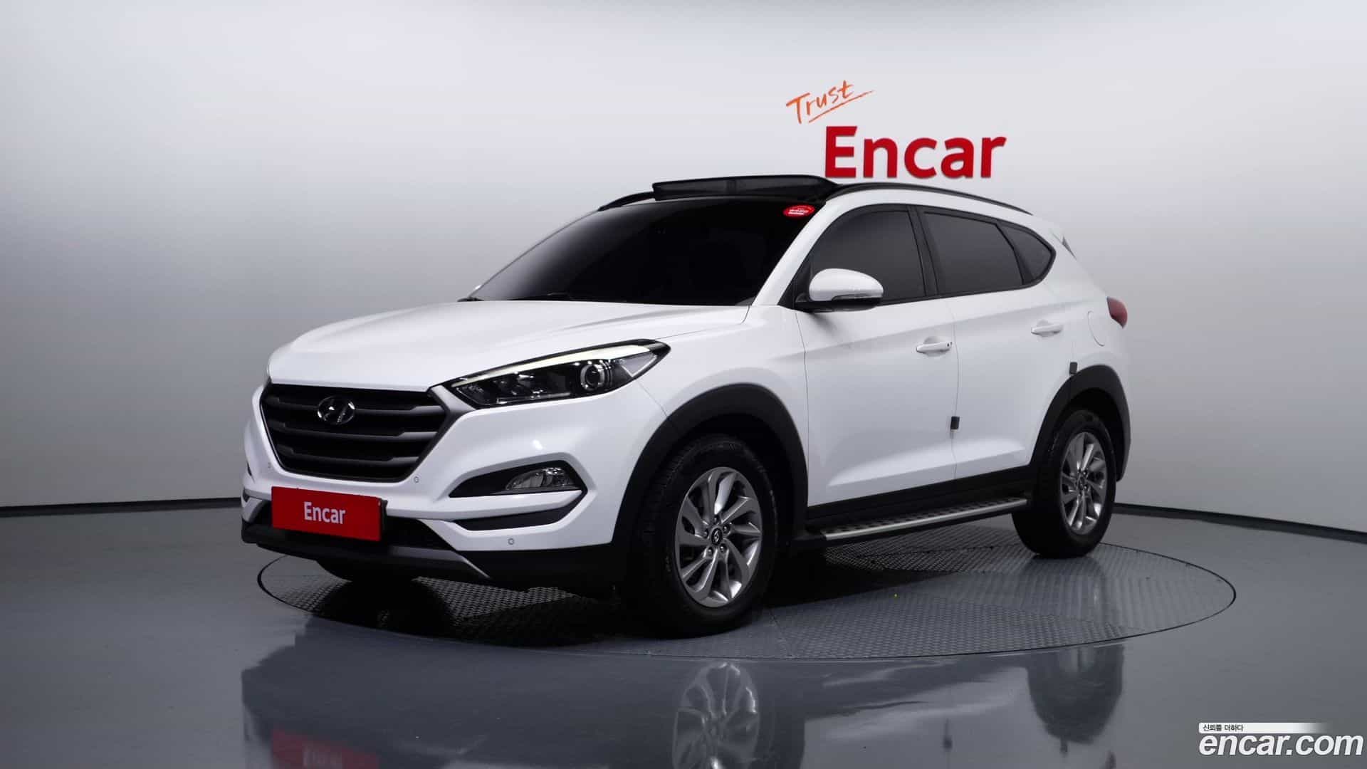 Tucson Hyundai 2016.0-OUTER-001