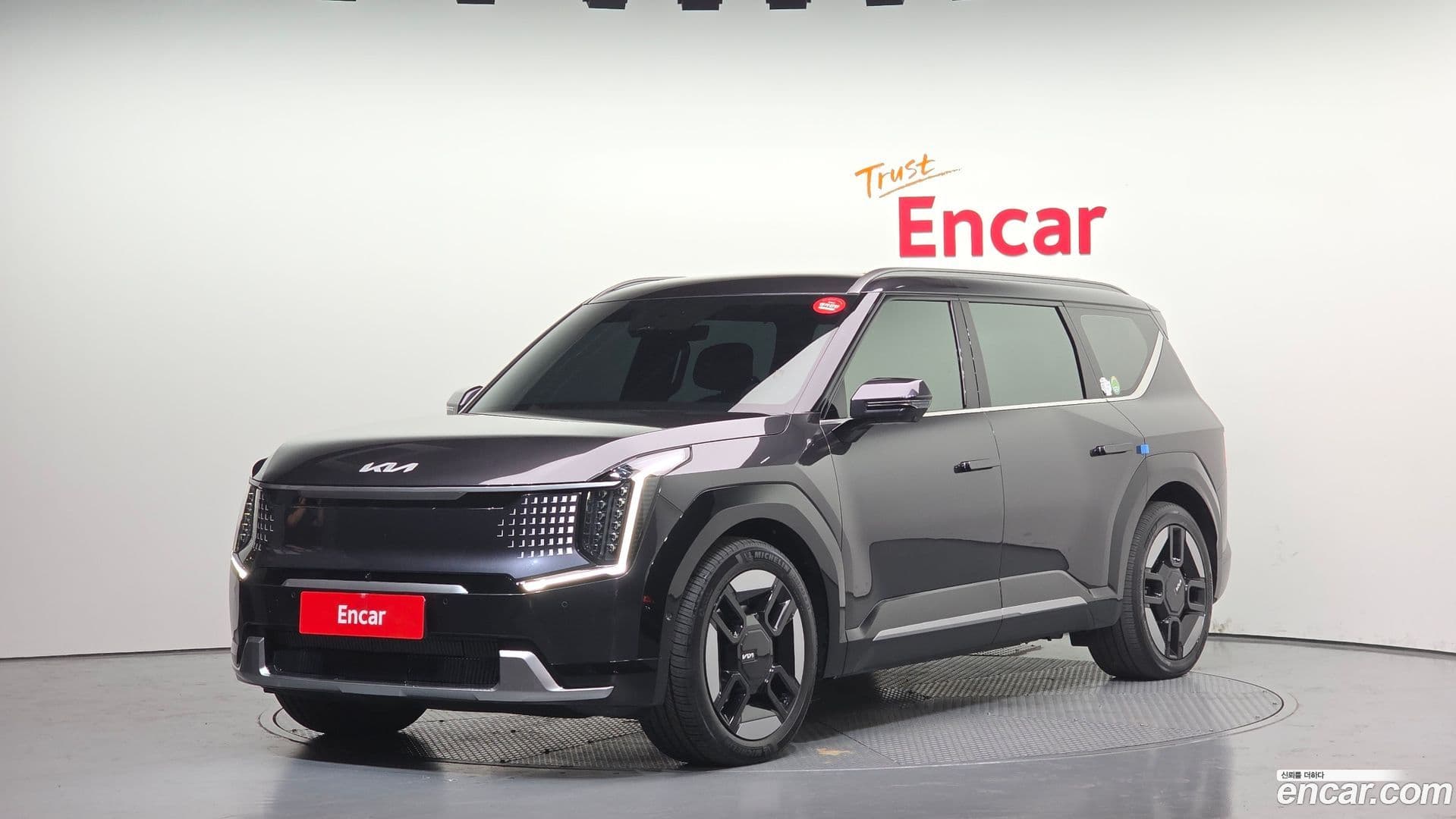 Main__Slider__Photo:EV9 Kia 2023.9-0