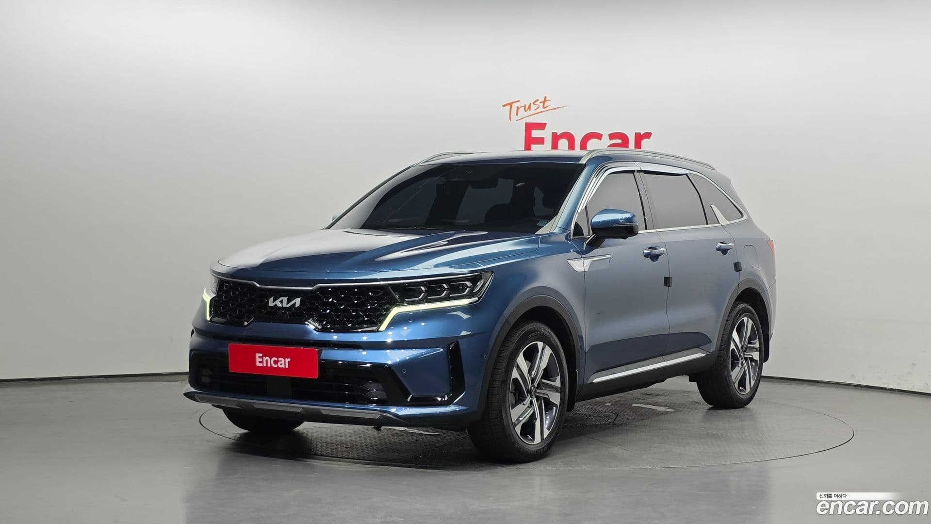Main__Slider__Photo:Sorento Kia 2022.8-0