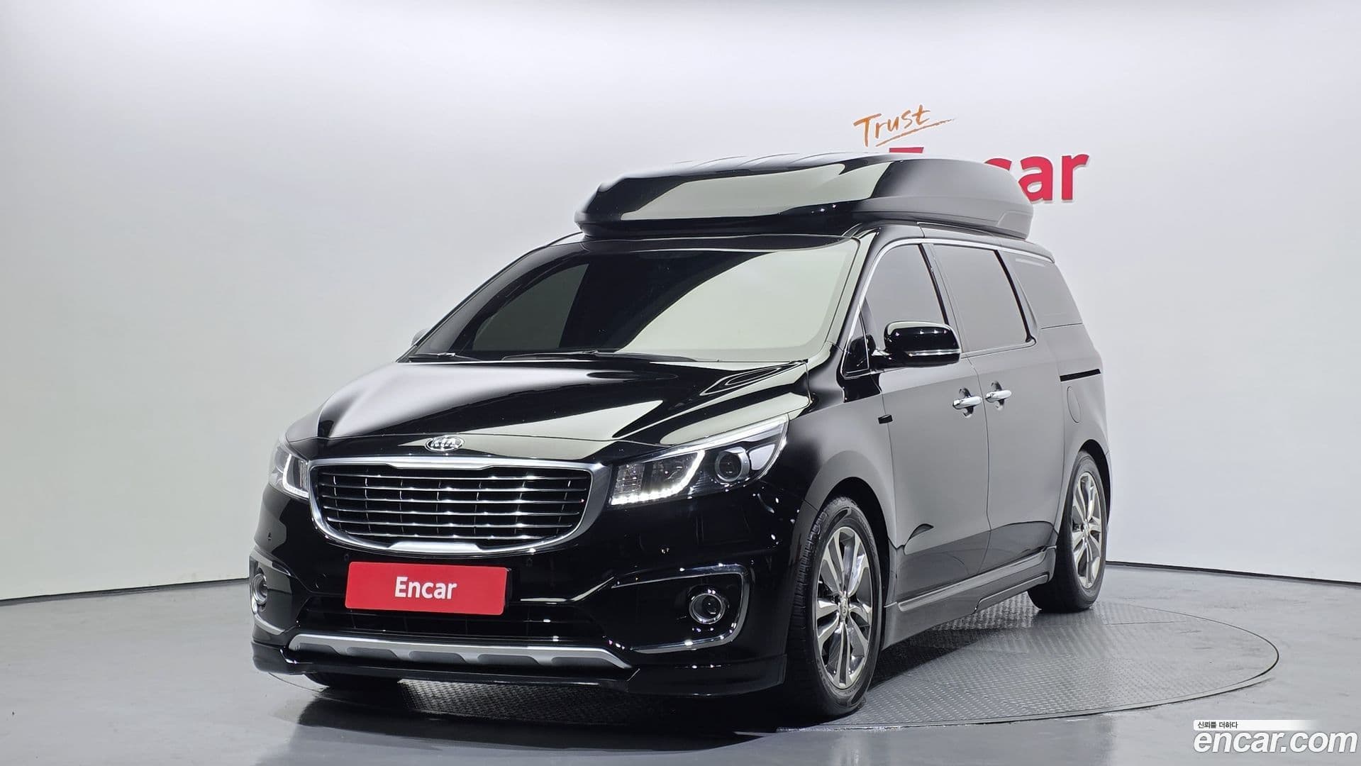 Main__Slider__Photo:Canival Kia 2015.8-0