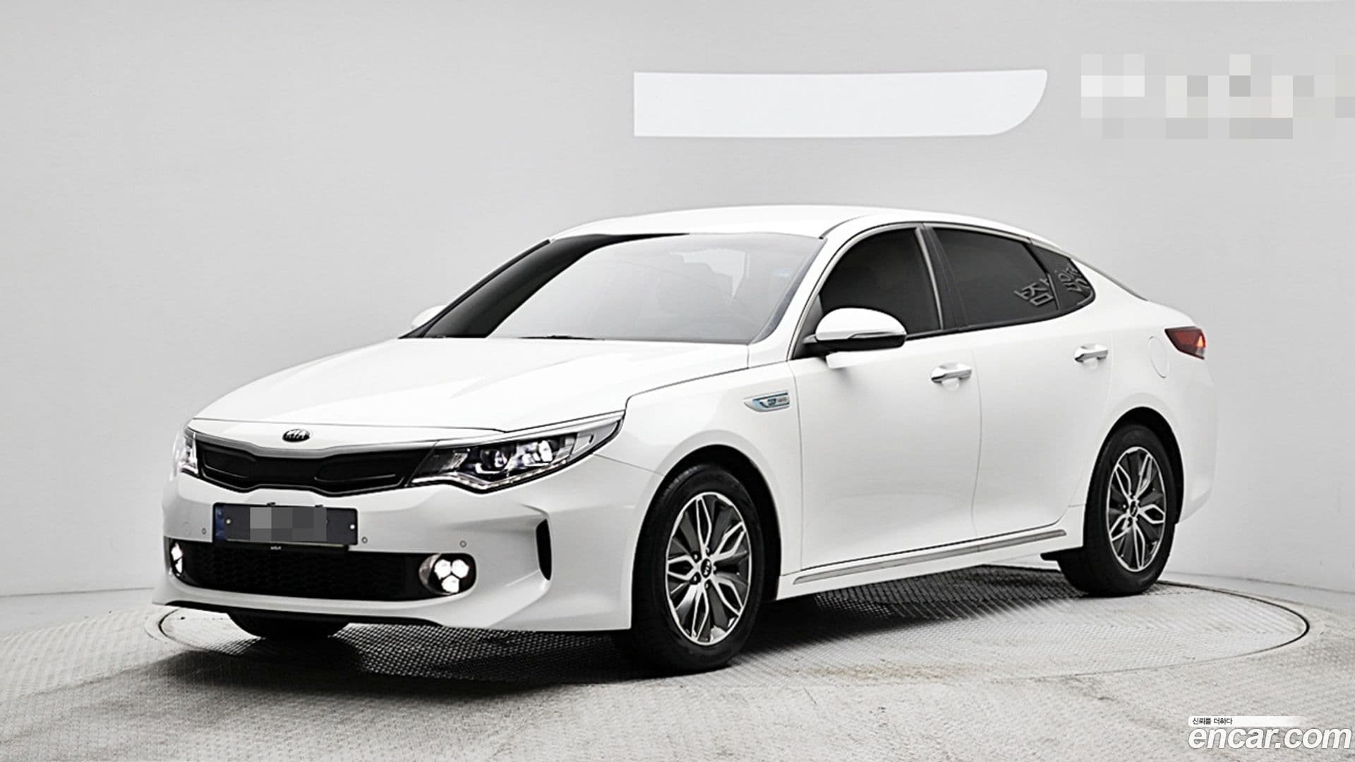 Main__Slider__Photo:K5 Kia 2016.8-0