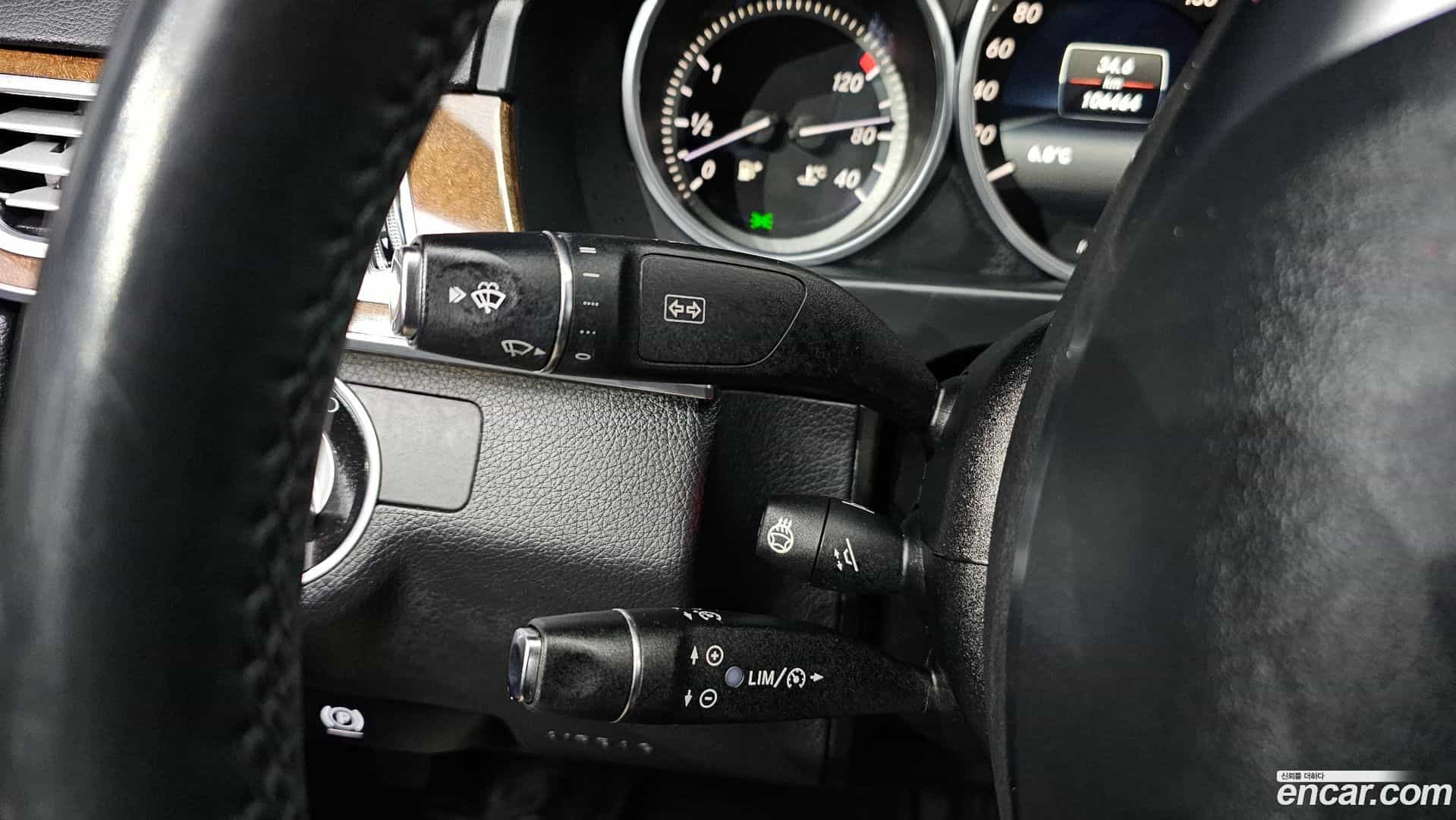 E-Class Mercedes-Benz 2016.0-OPTION-017