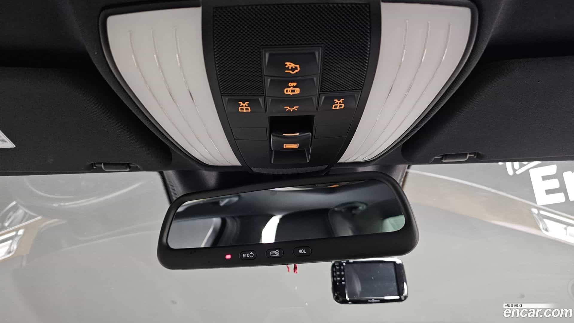 E-Class Mercedes-Benz 2016.0-OPTION-020