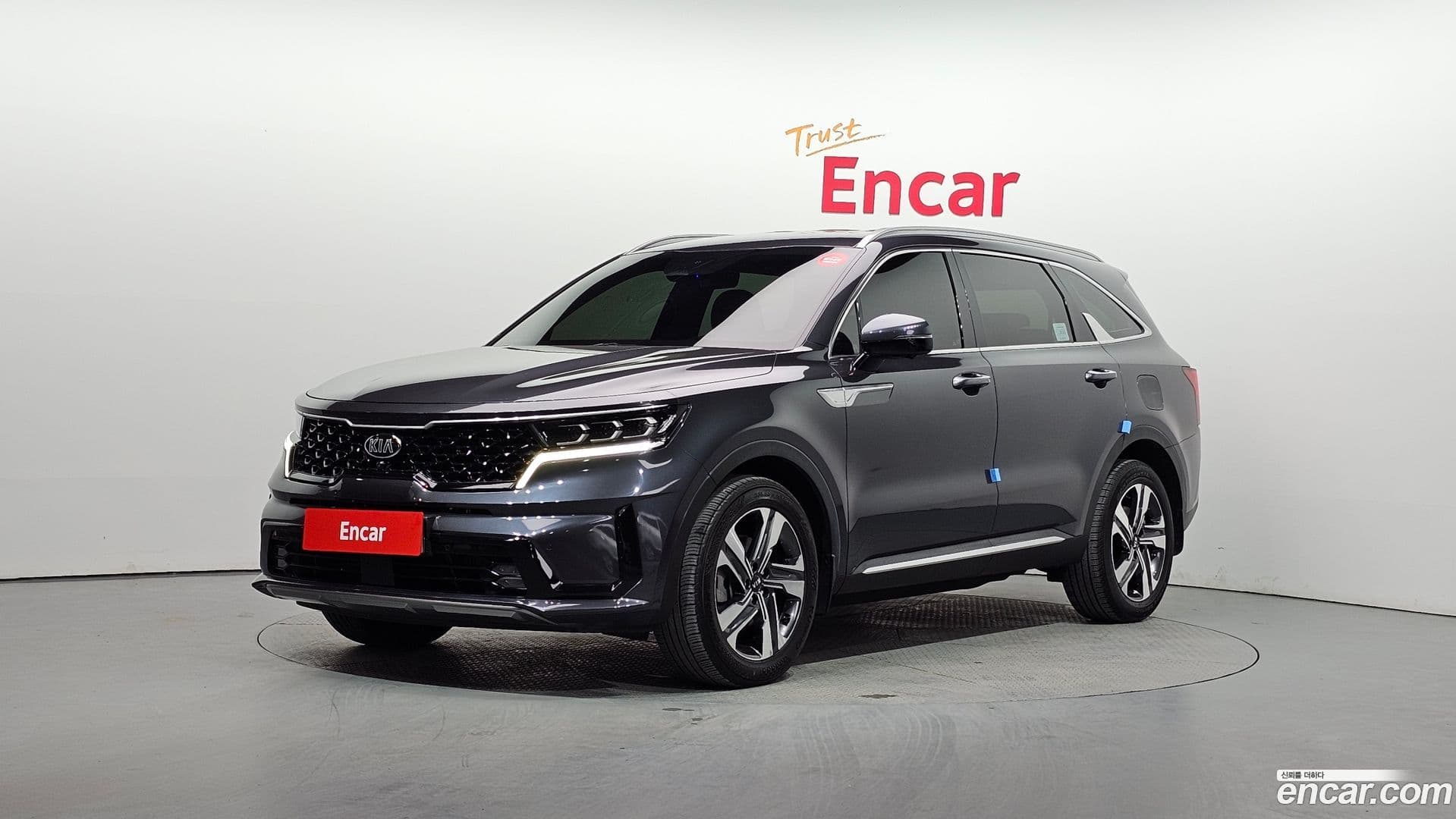 Main__Slider__Photo:Sorento Kia 2020.3-0