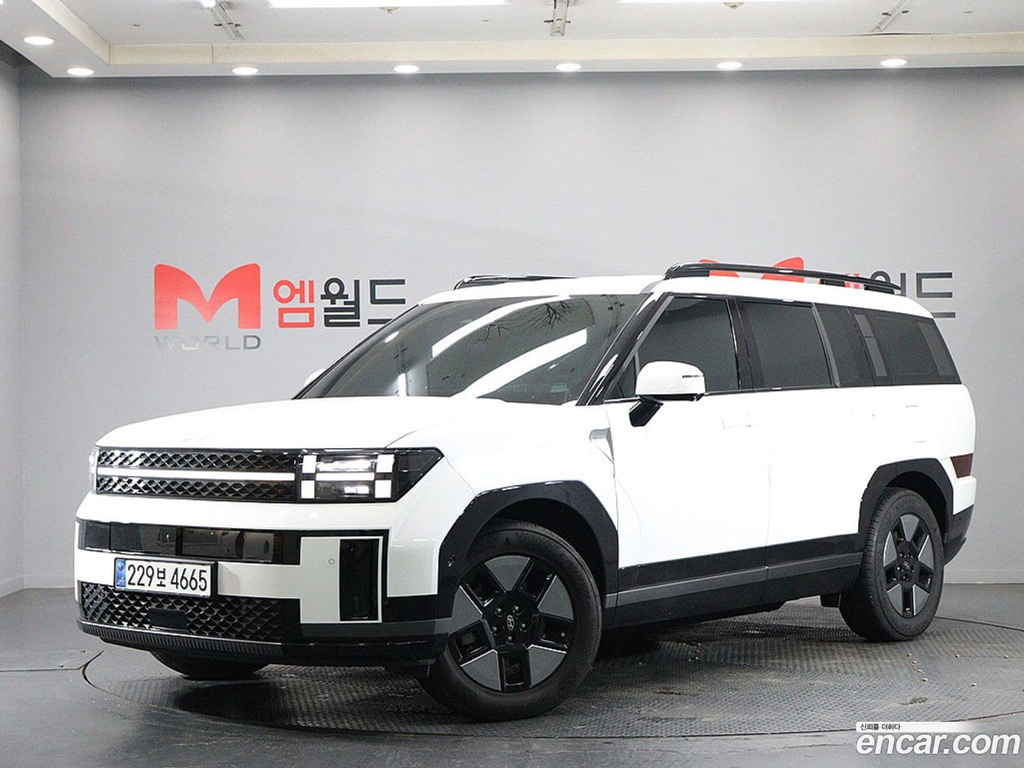 Main__Slider__Photo:Santafe Hyundai 2023.9-0