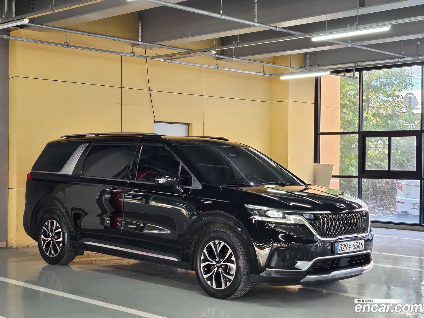 Main__Slider__Photo:Canival Kia 2020.11-0