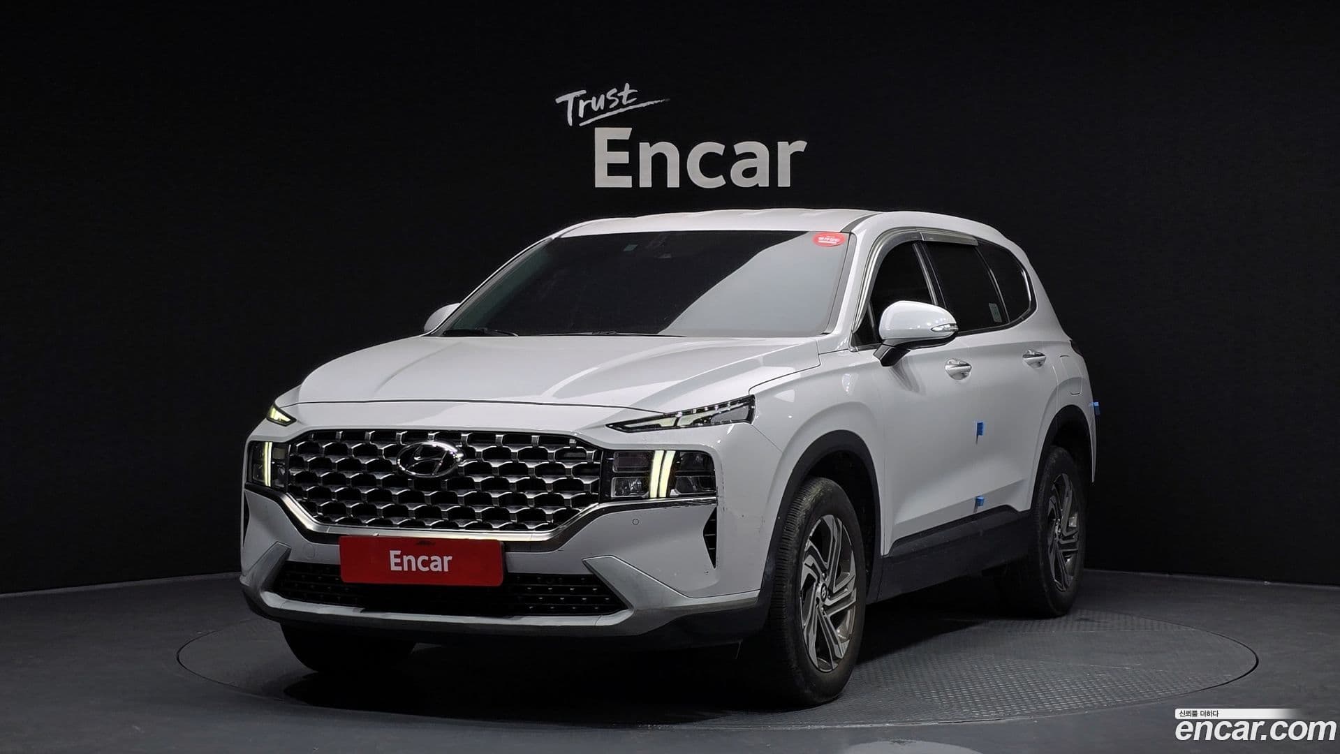 Main__Slider__Photo:Santafe Hyundai 2022.2-0