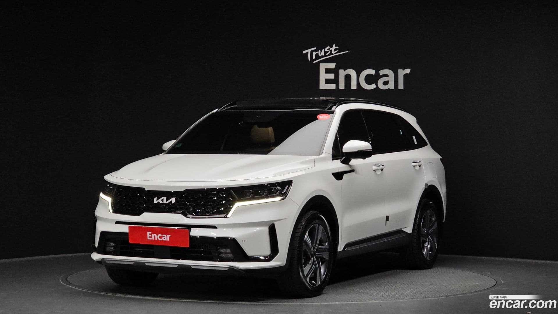 Main__Slider__Photo:Sorento Kia 2023.1-0